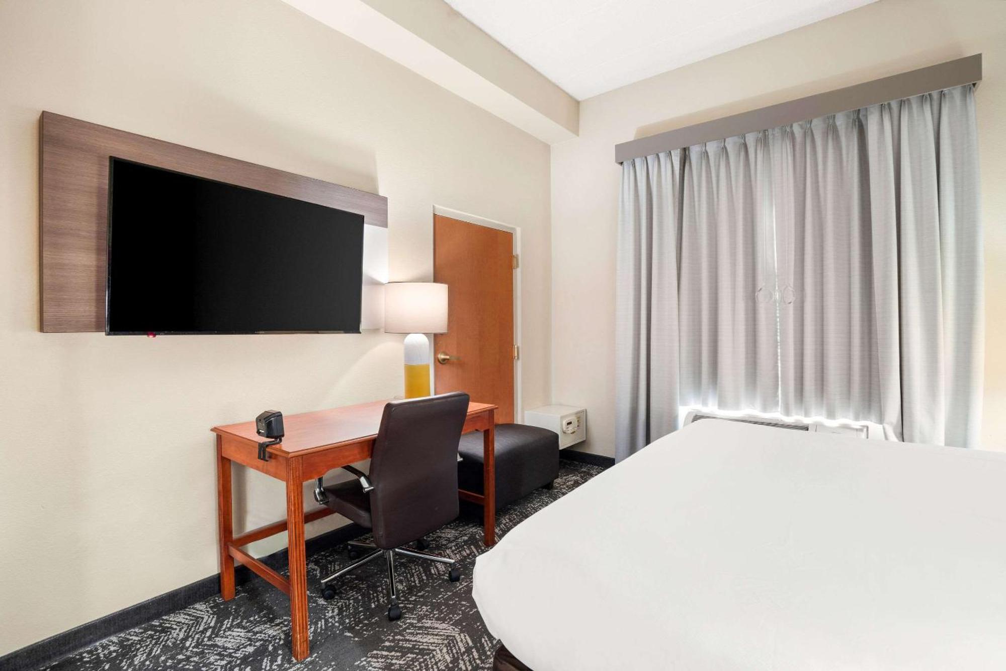 Comfort At Harbison Hotel