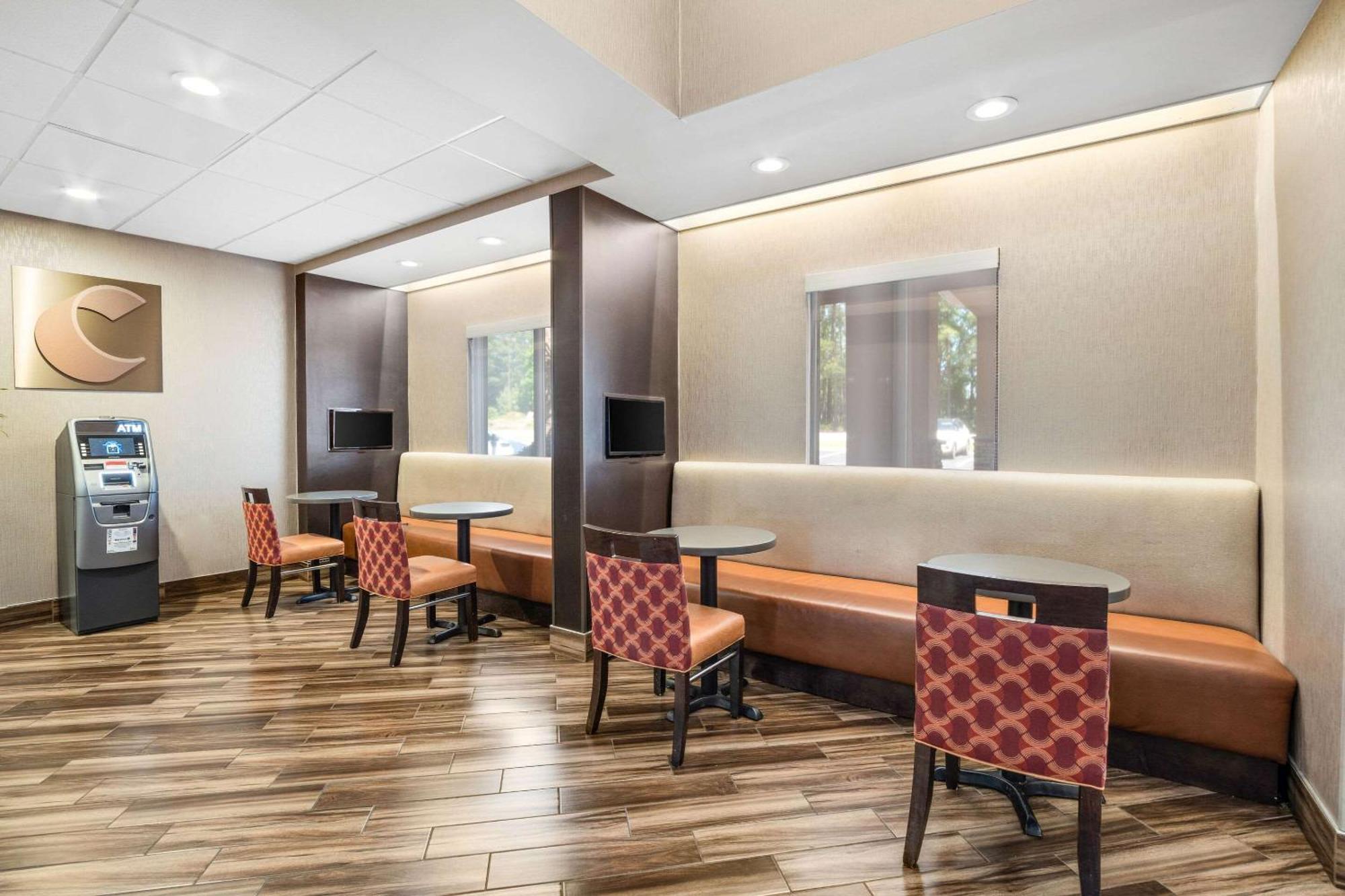 Hotel Comfort At Harbison