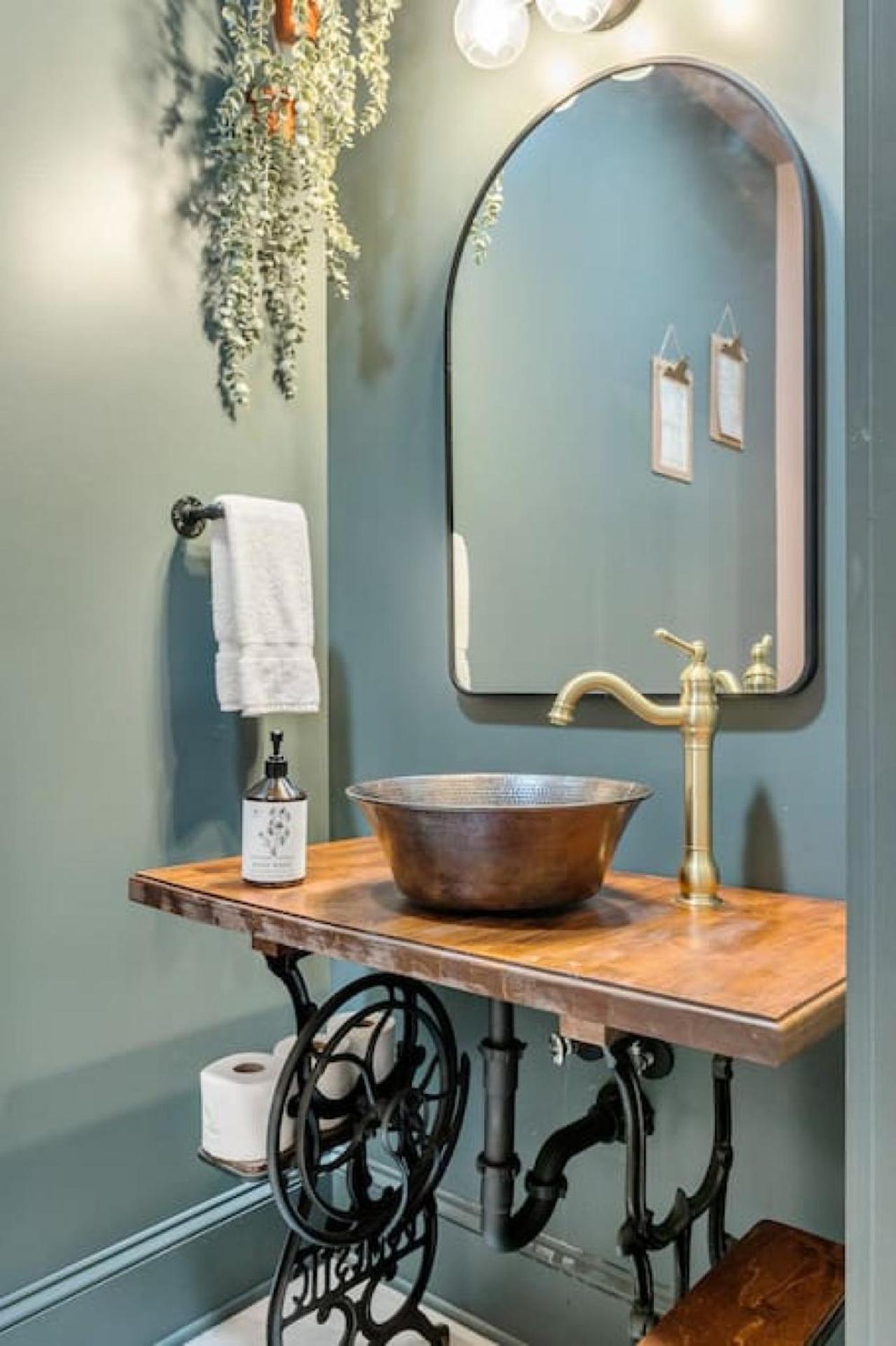 Watson - The Vestry On Read Apartment Columbia