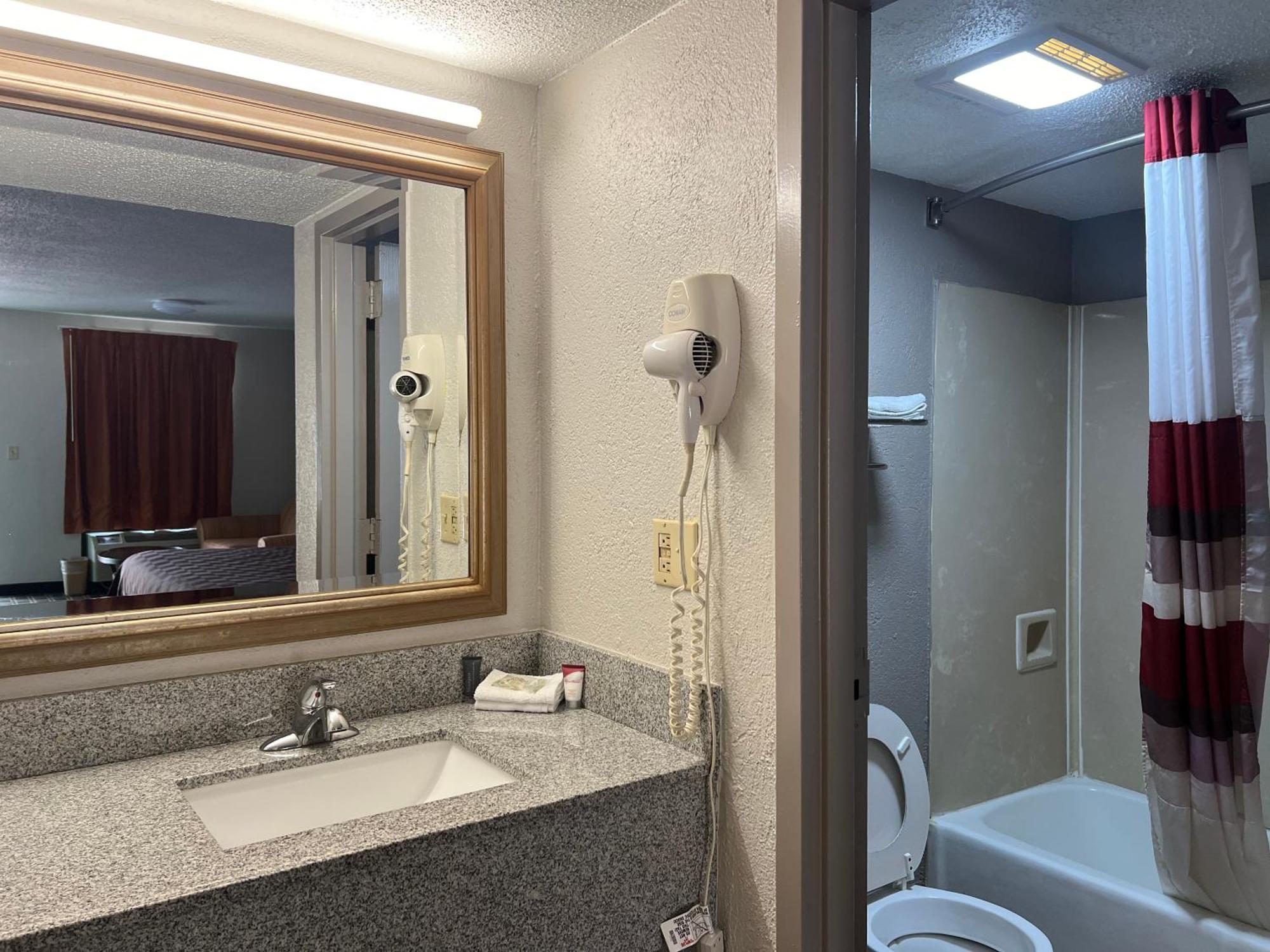 American Motel 2*