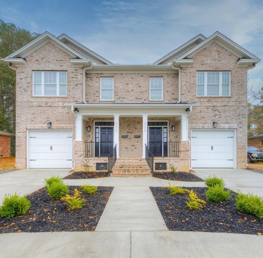 Apartment New Modern Townhome - Right - Families Welcome *