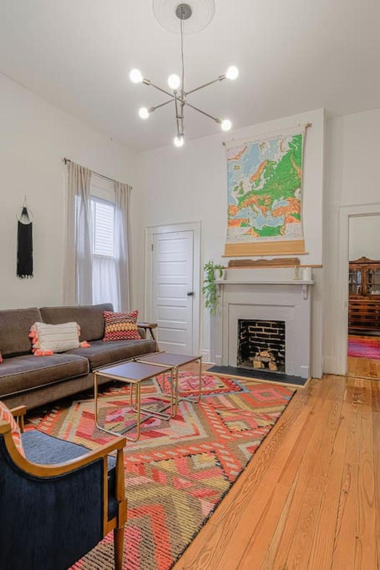 Queen Anne Travelers Apartment Columbia