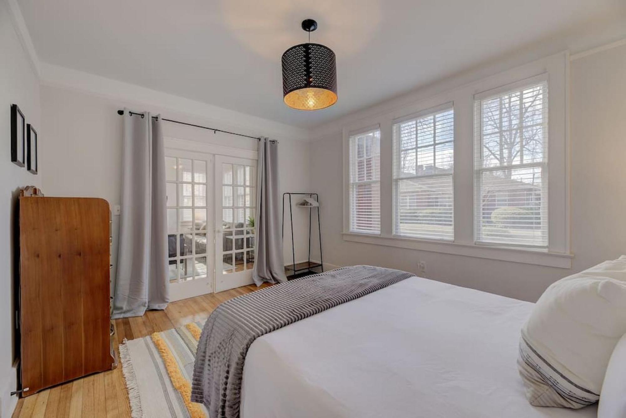 Apartment Spacious Industrial Modern Columbia