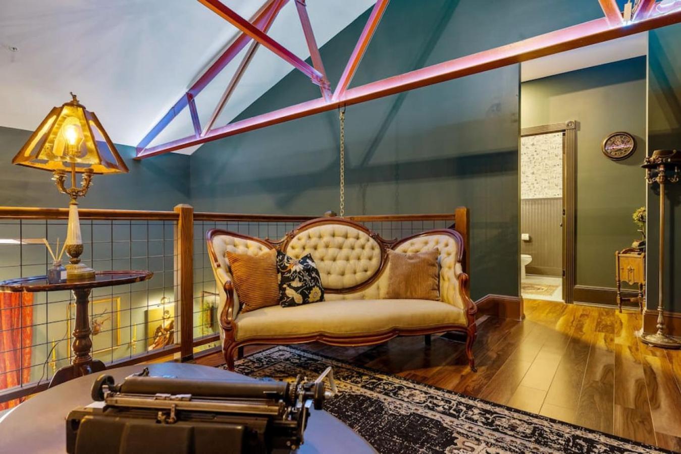 Sherlock - The Vestry On Read Apartment Columbia