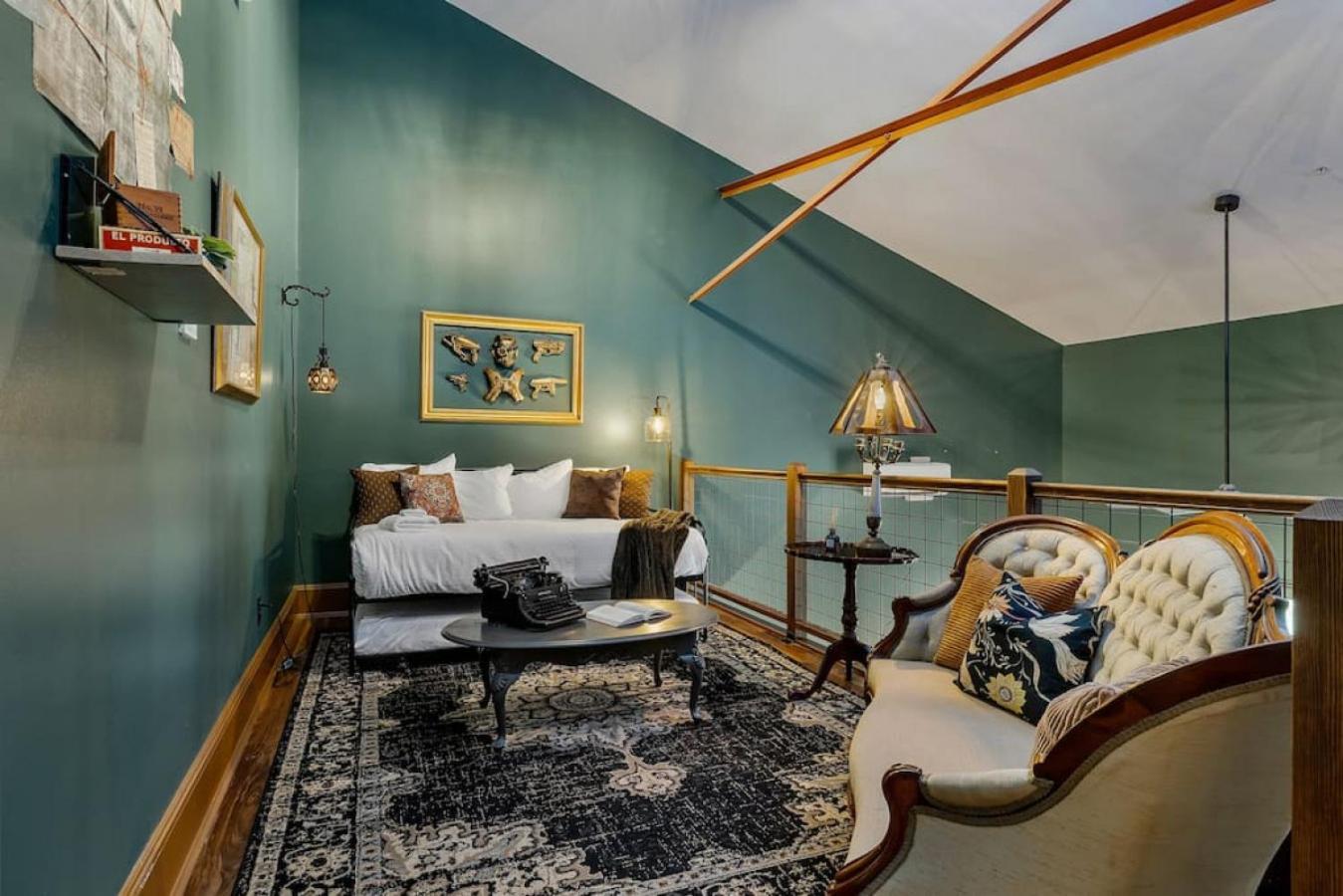 Apartment Sherlock - The Vestry On Read *
