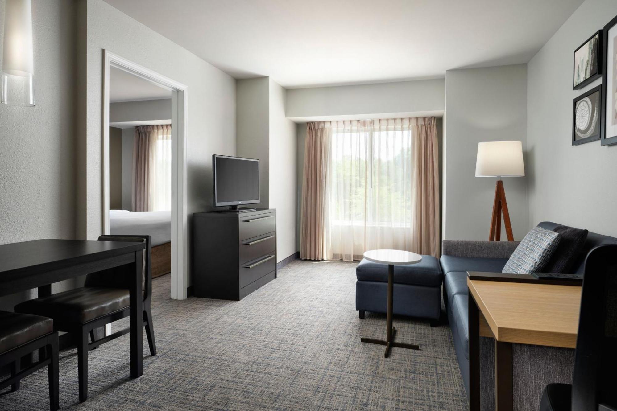 By Marriott Northwest/harbison