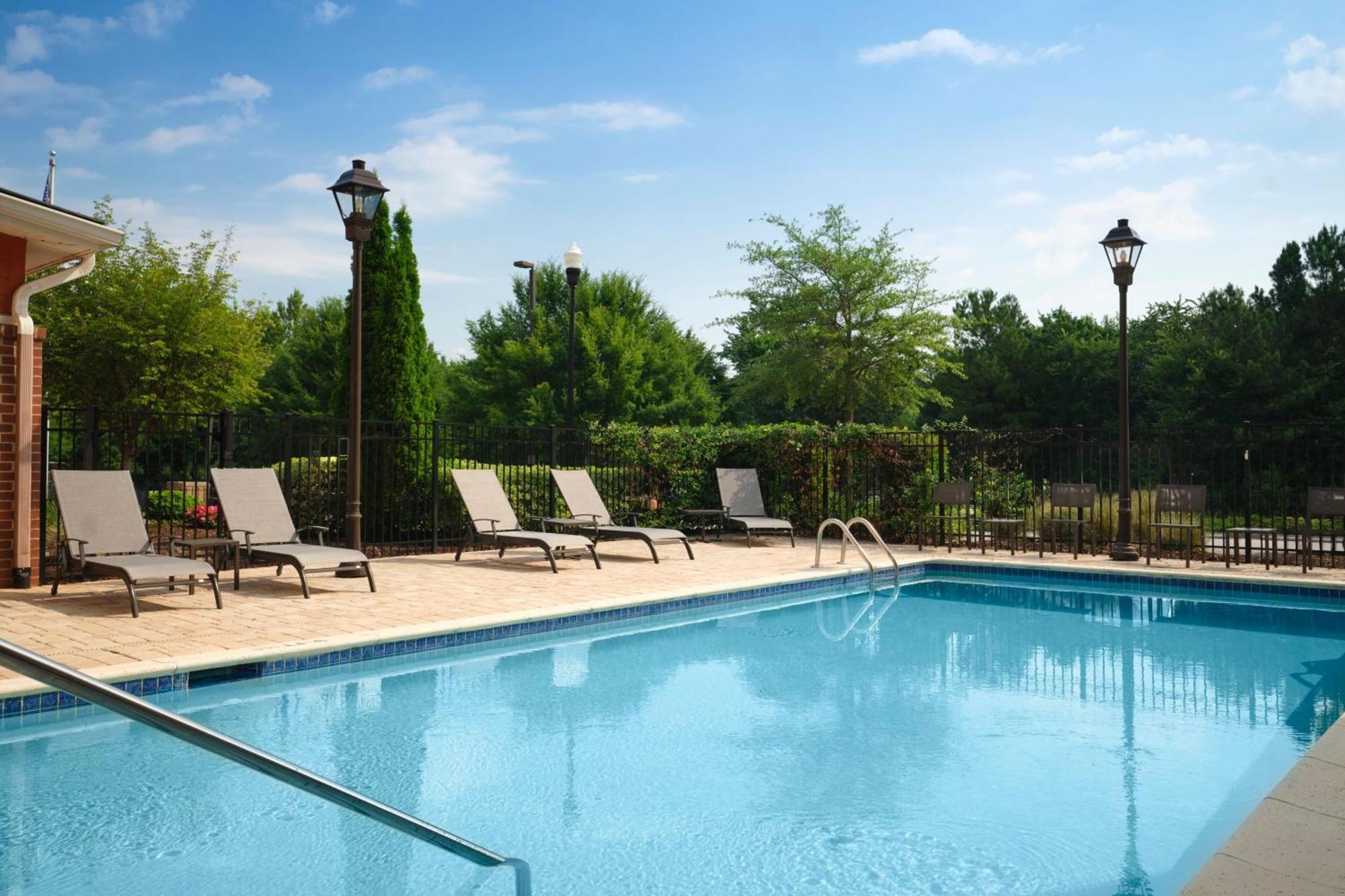 Hotel By Marriott Northwest/harbison
