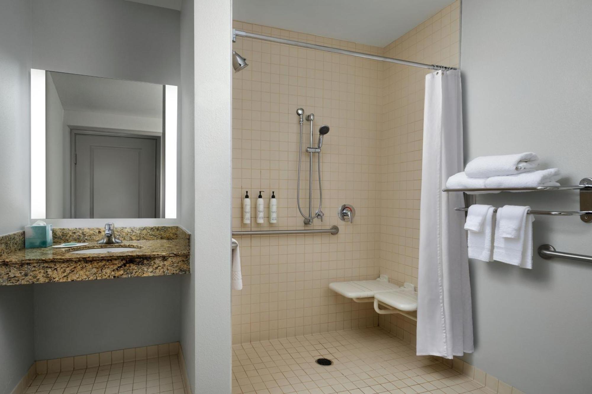 Hotel Towneplace By Marriott Northwest/harbison