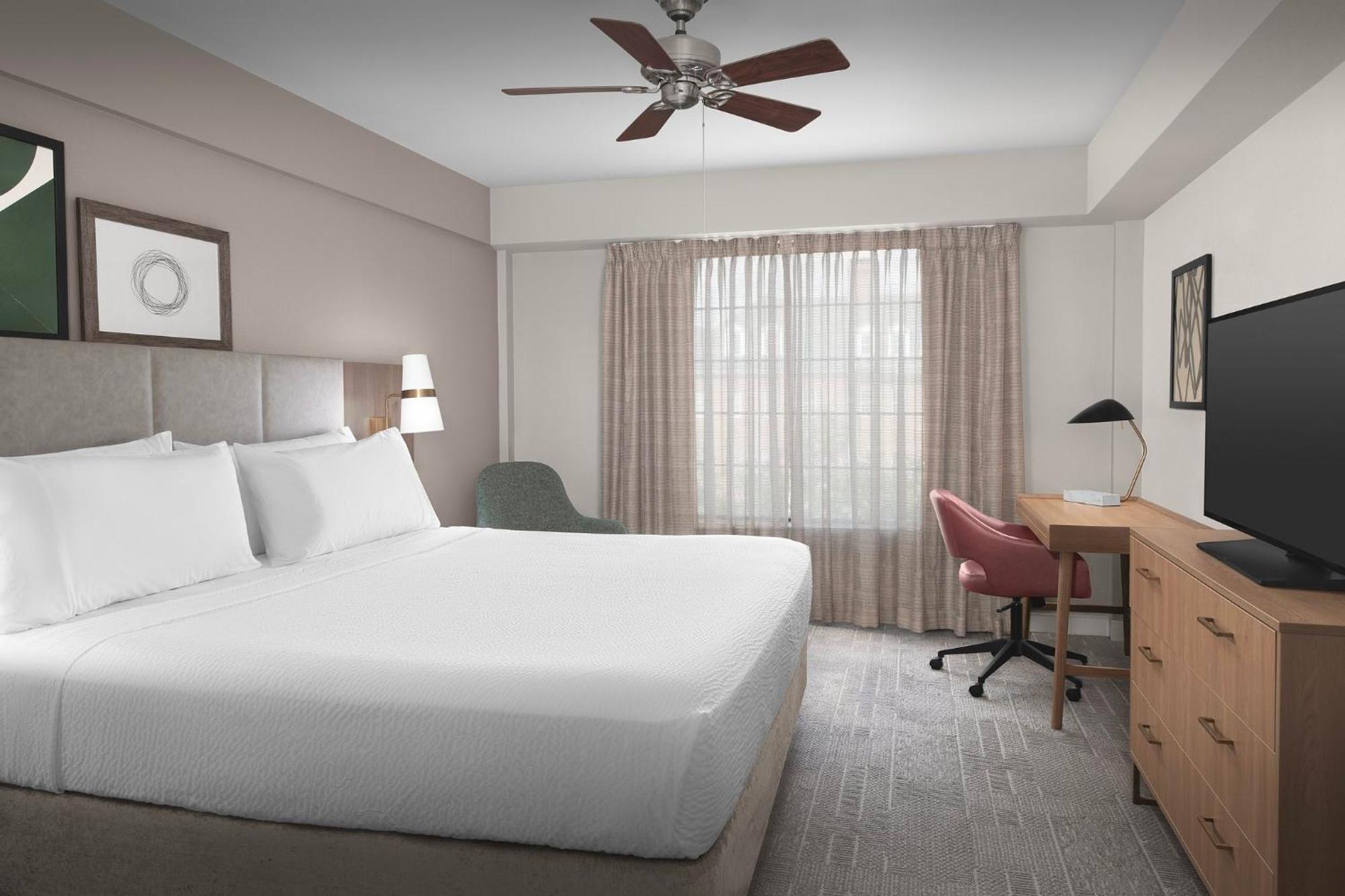 Staybridge By Ihg Hotel Columbia