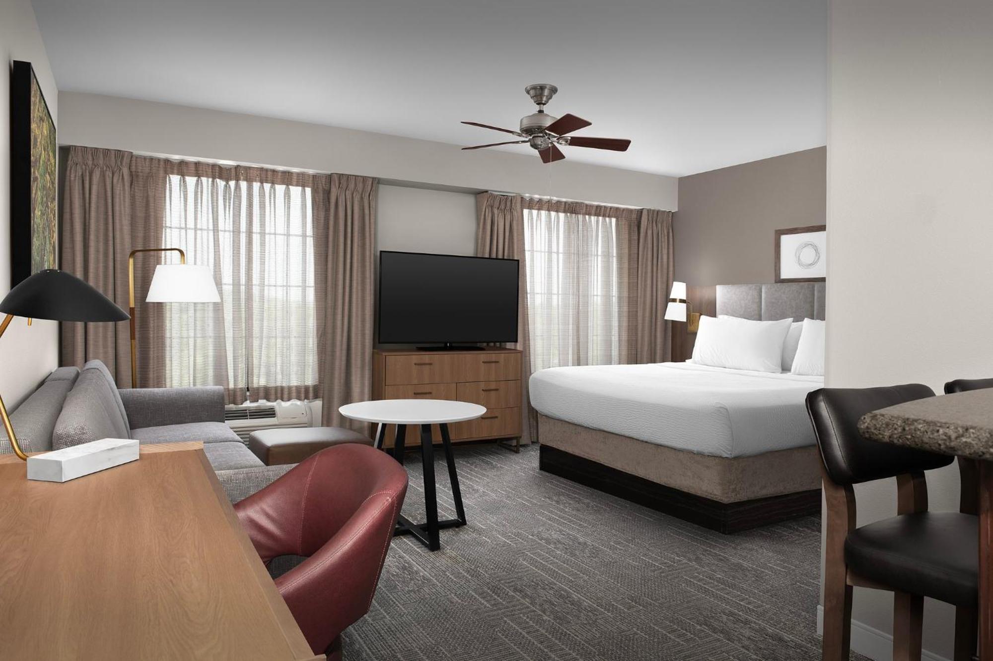Staybridge By Ihg Hotel