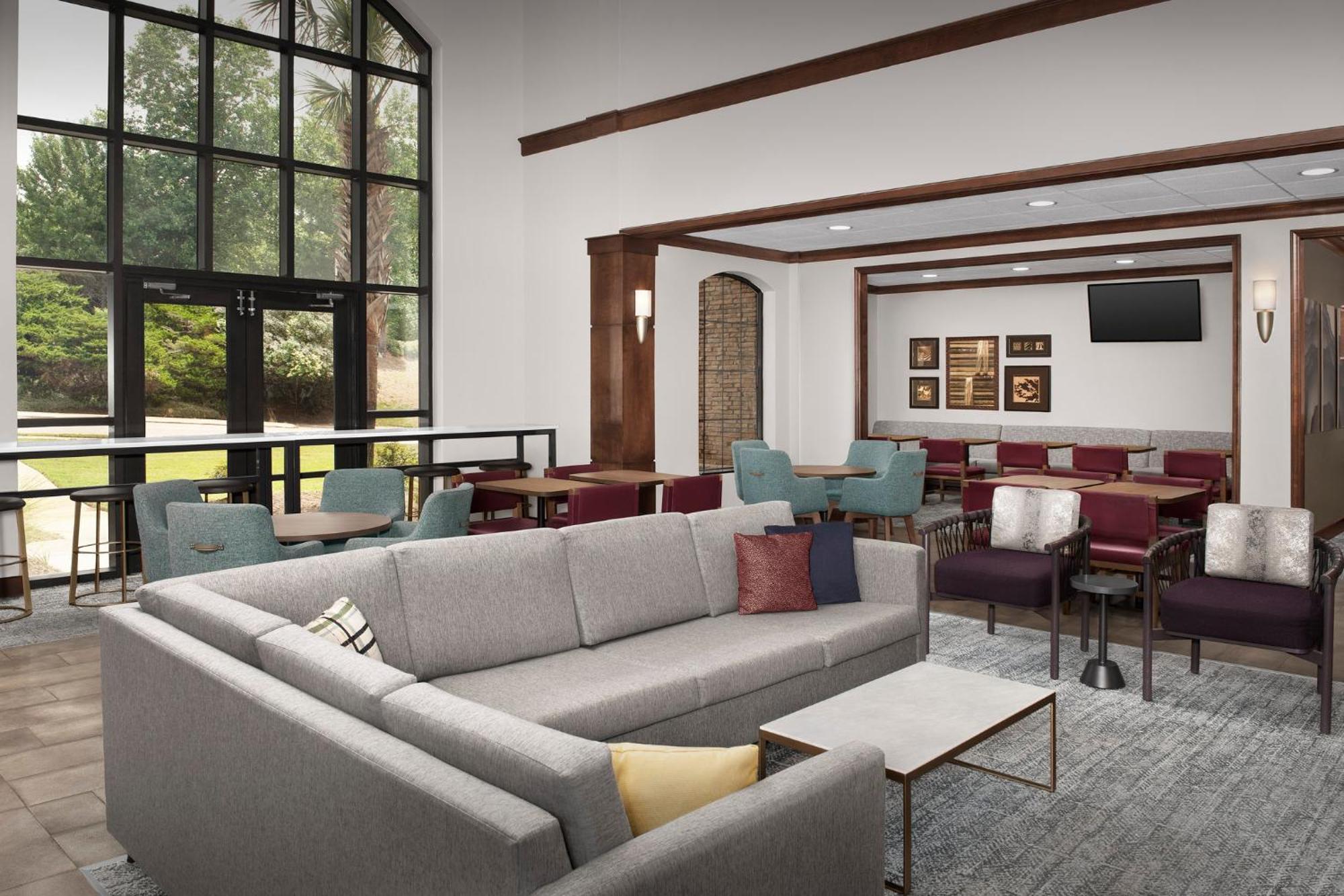 Hotel Staybridge By Ihg 3*