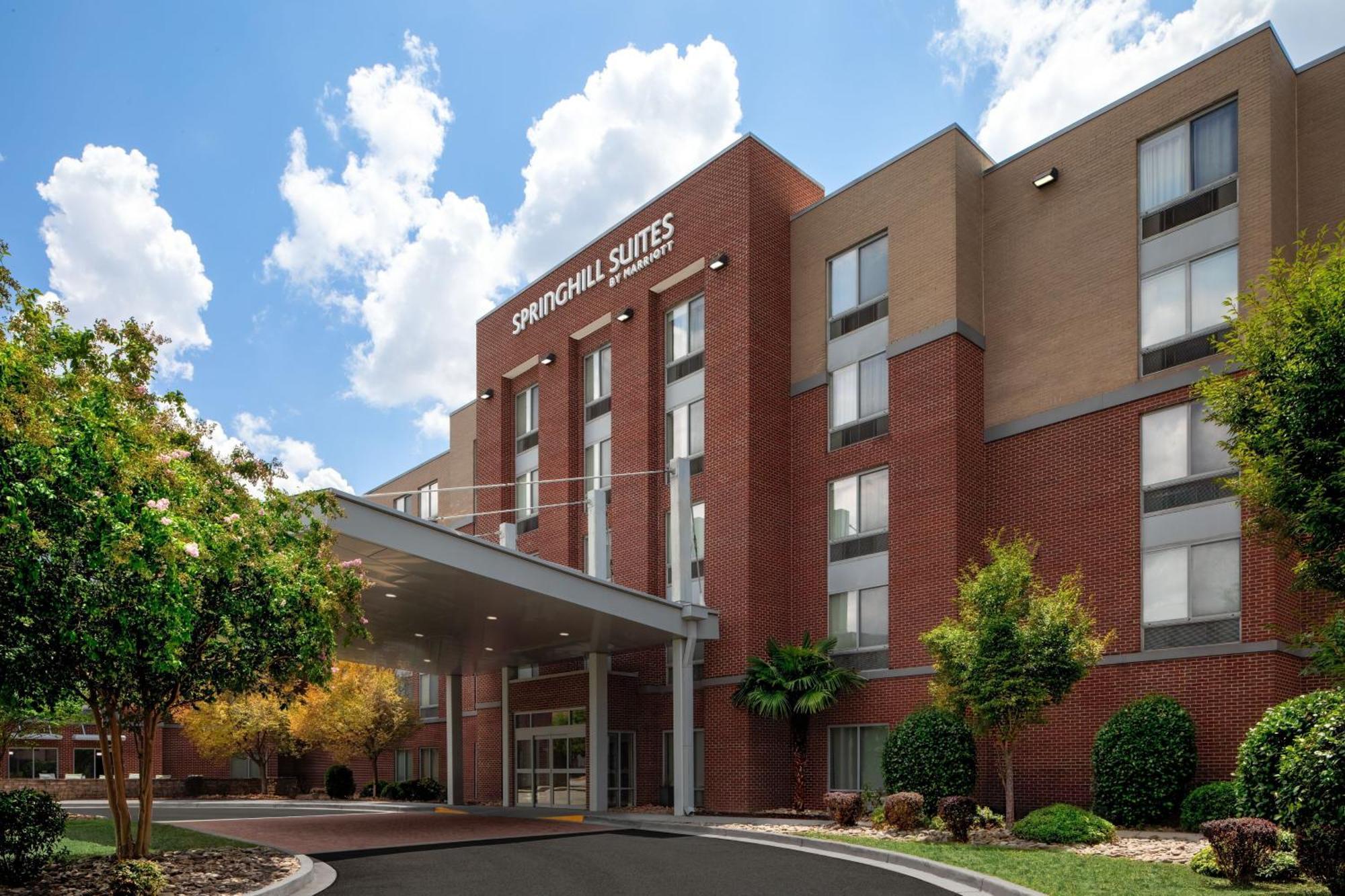 Hotel Springhill Downtown The Vista 3*