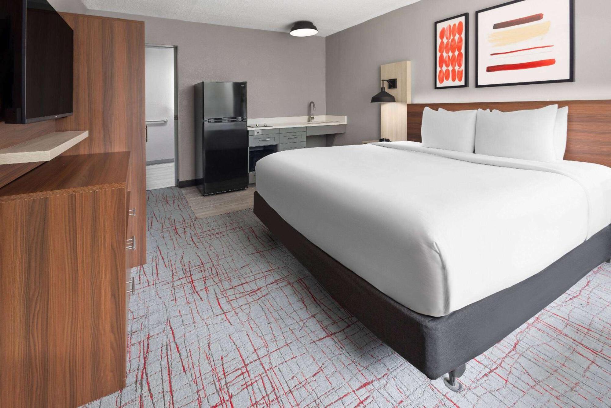 Hawthorn Extended By Wyndham Columbia-ft Jackson Hotel Columbia