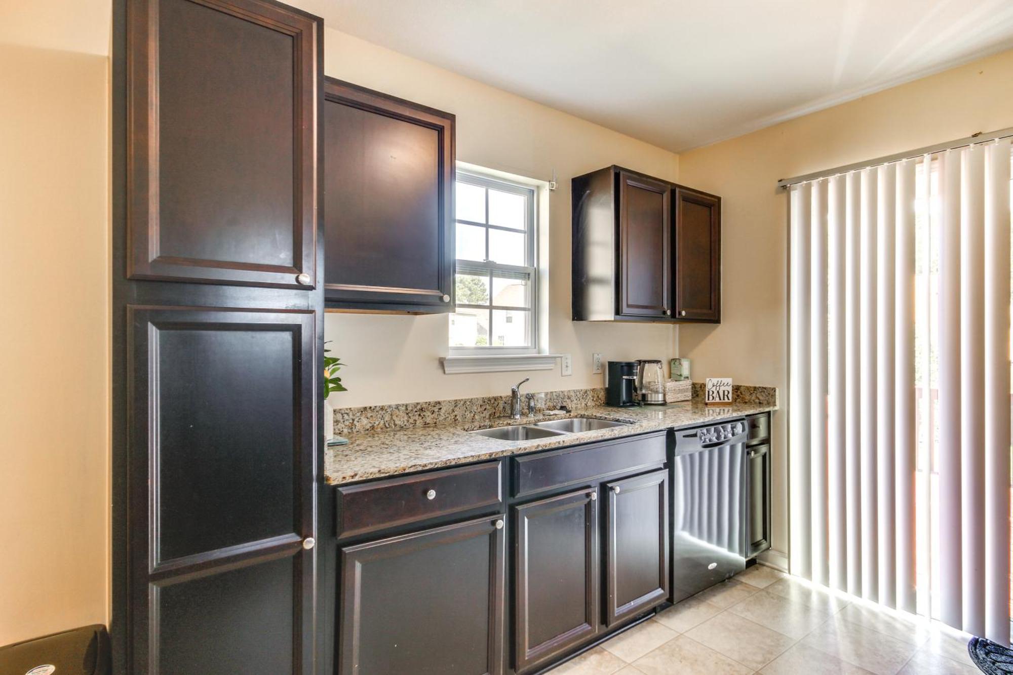 Holiday home Modern Gem 18 Mi To Downtown Columbia! *