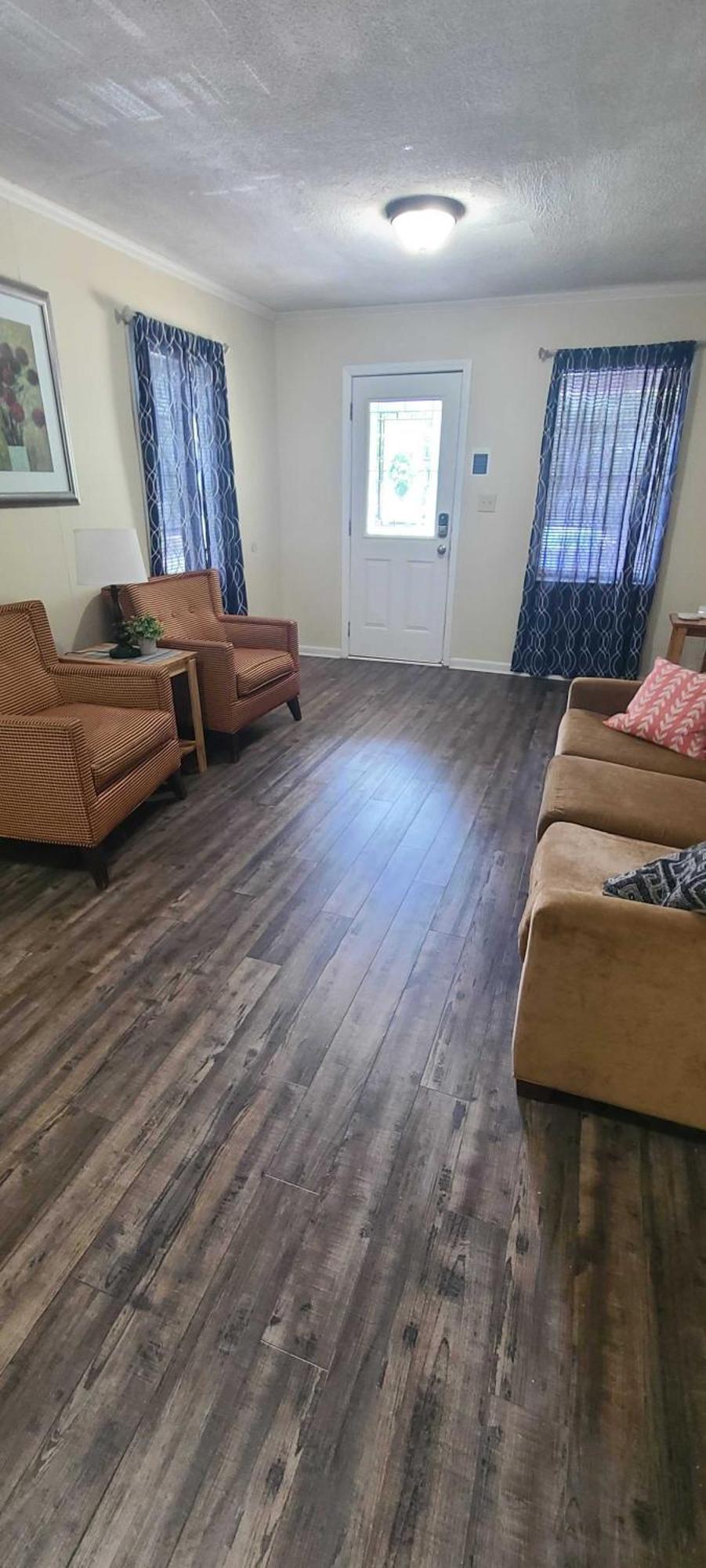 Holiday home Adorable On Taylor-15 Mins To Downtown--- Front Unit Columbia