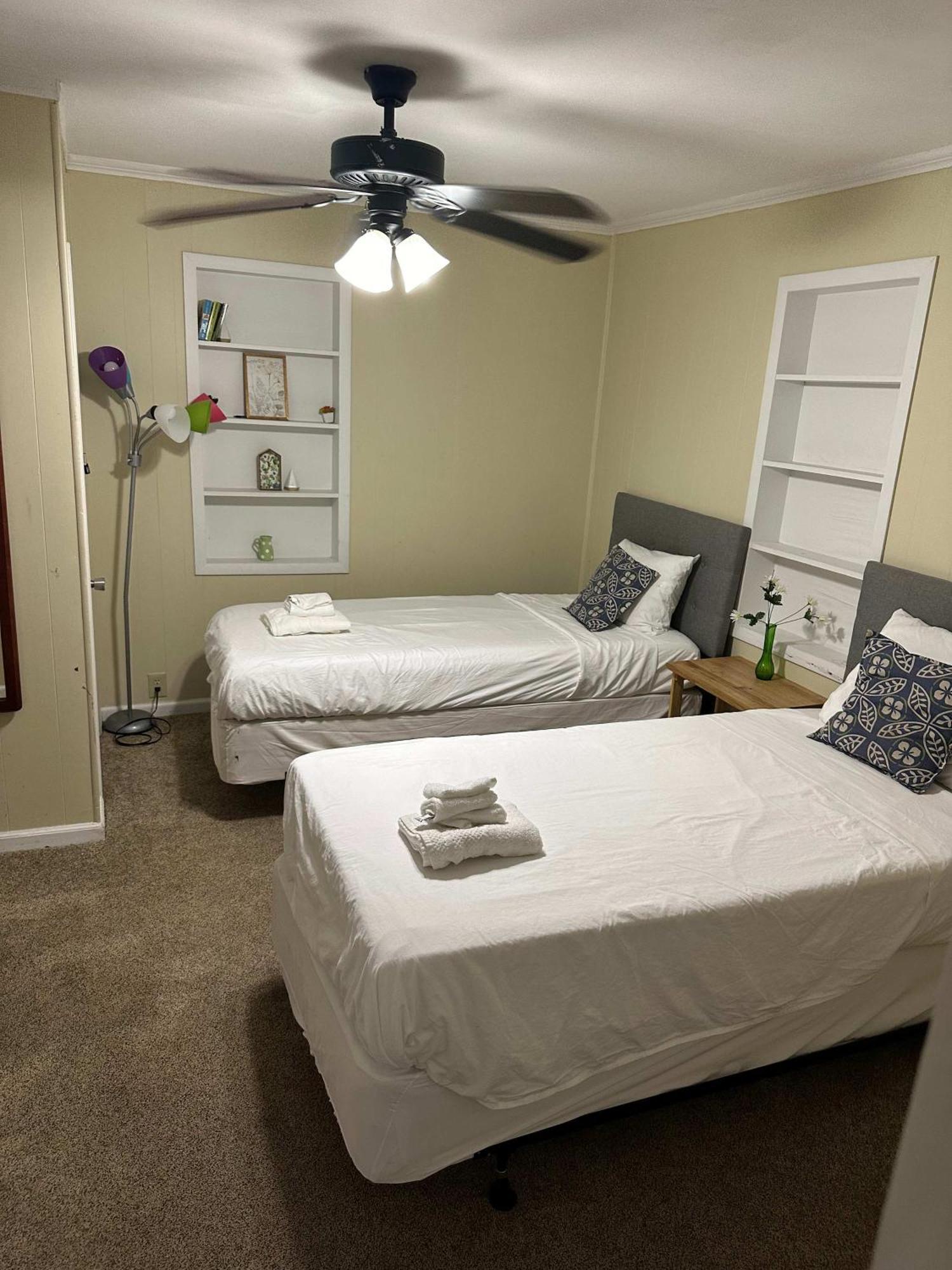 Adorable On Taylor-15 Mins To Downtown--- Front Unit Holiday home Columbia