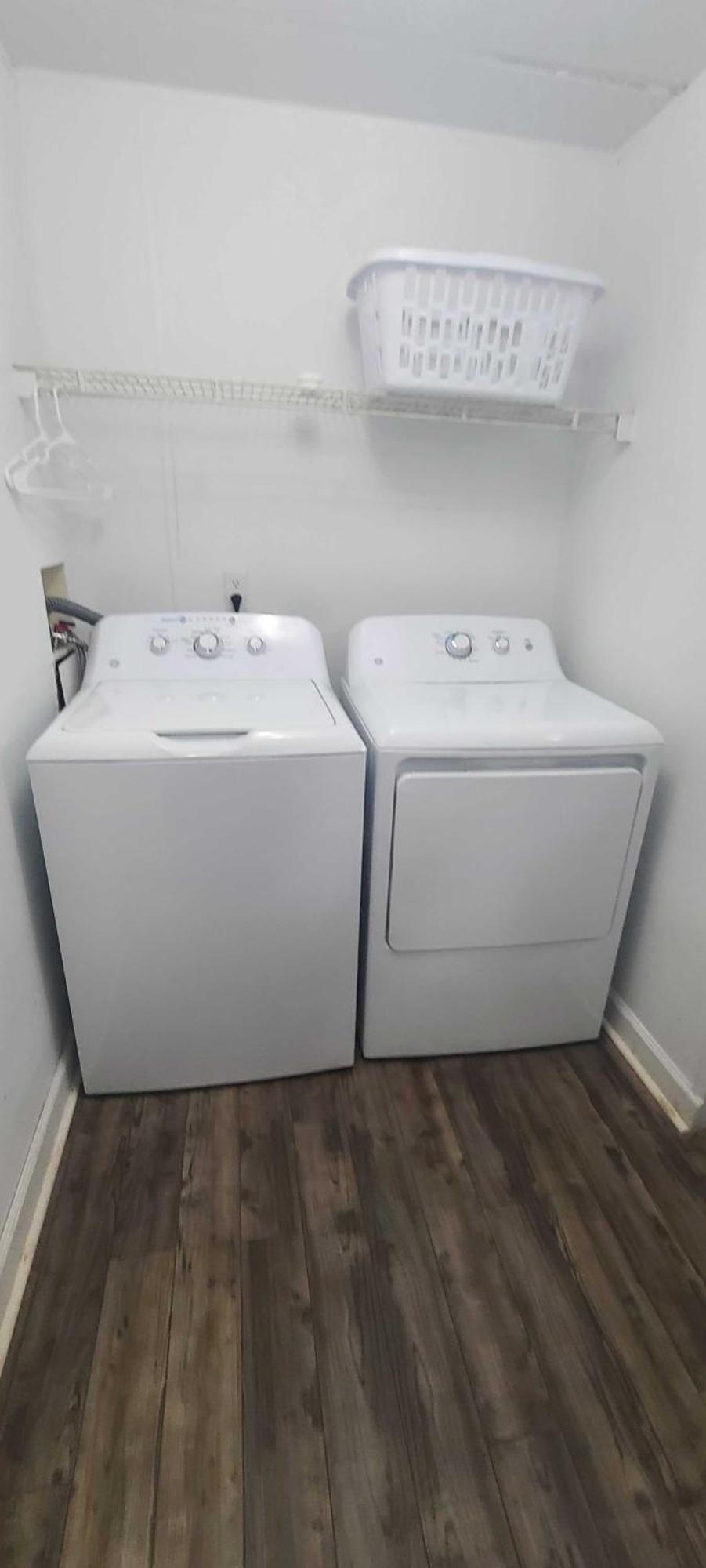 Gamecock Roost- 15mins To Downtown- Back Unit * Columbia