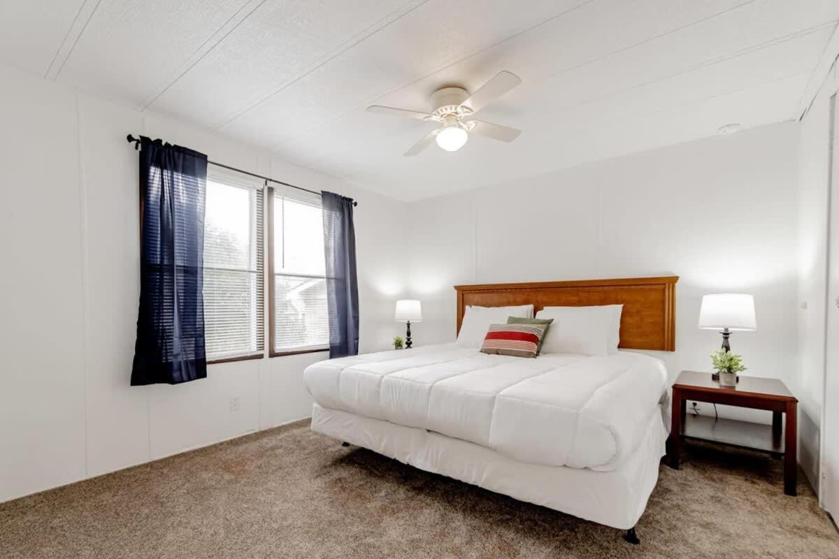 Gamecock Roost- 15mins To Downtown- Back Unit Holiday home