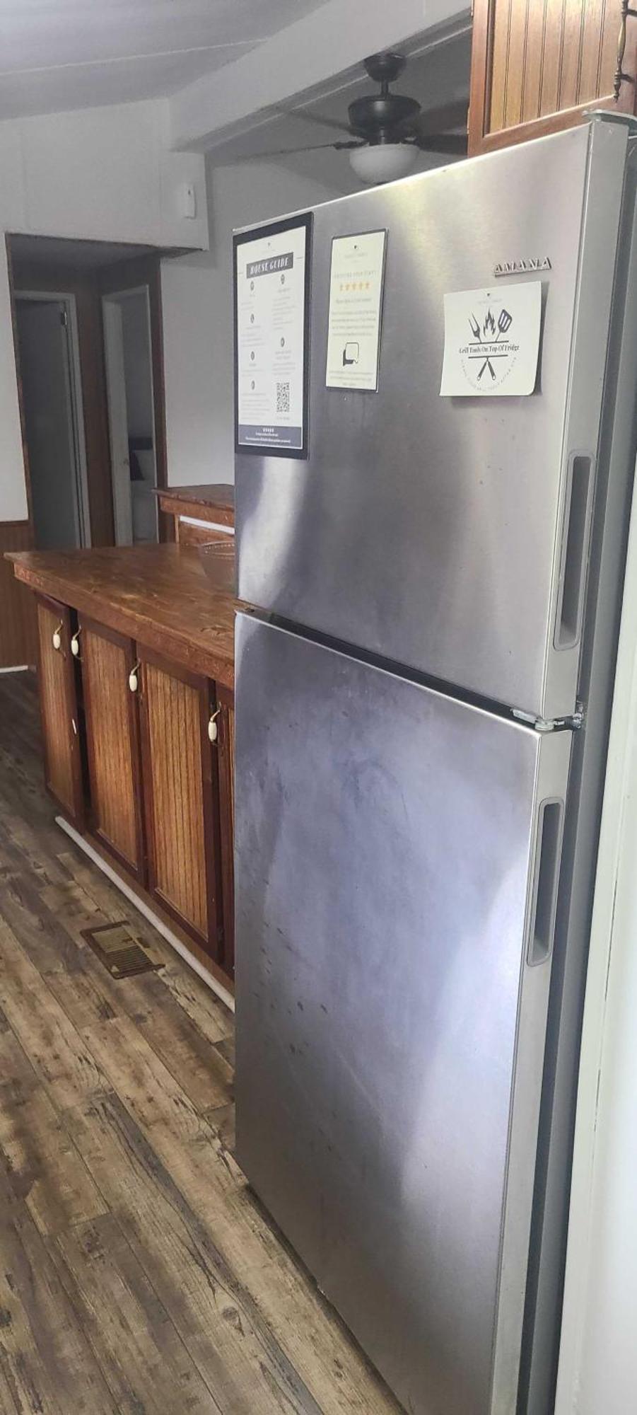 Holiday home Gamecock Roost- 15mins To Downtown- Back Unit