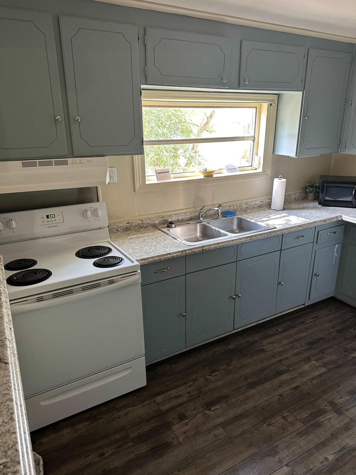 Holiday home Adorable On Taylor-15 Mins To Downtown--- Front Unit Columbia