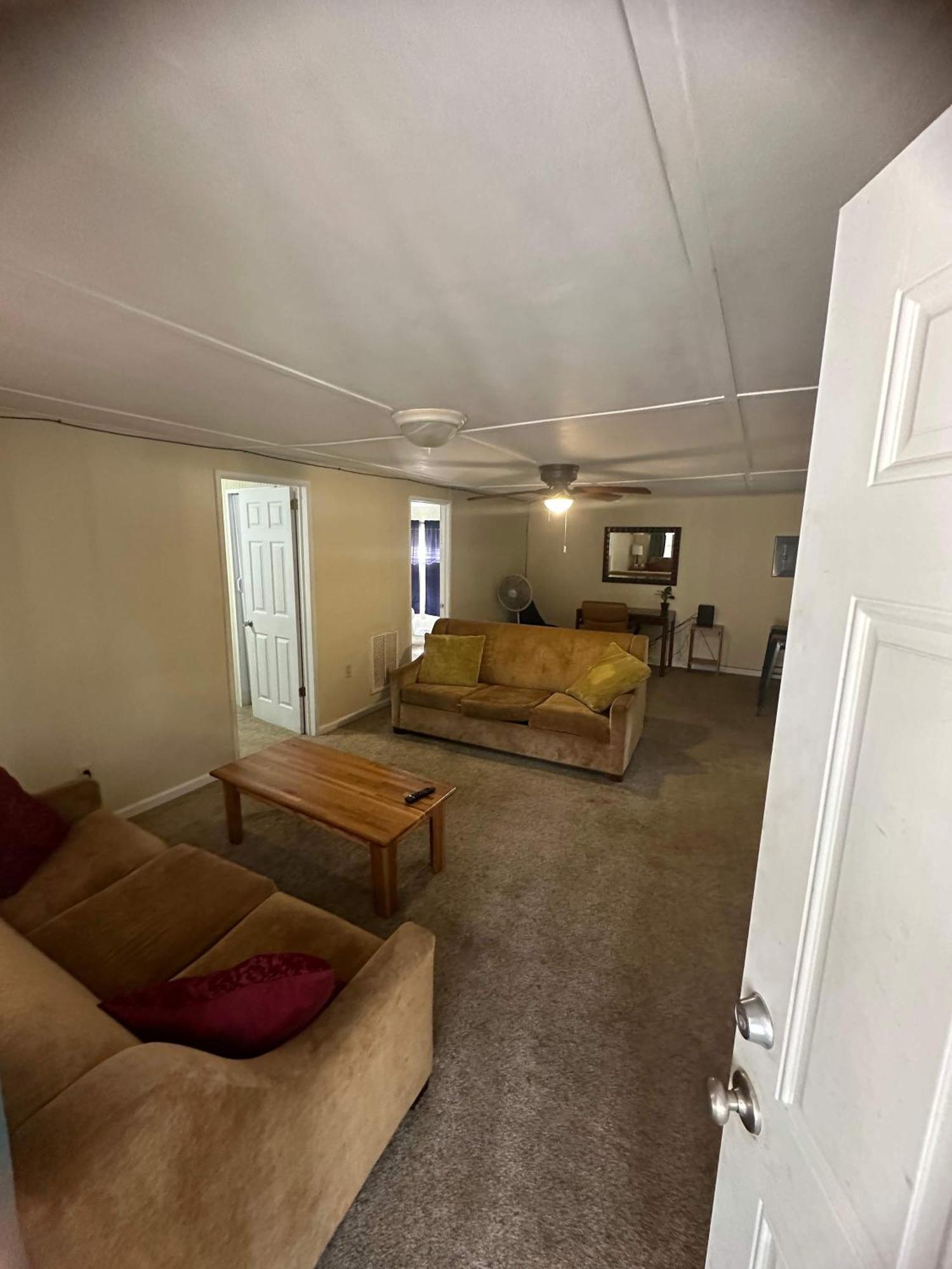 Adorable On Taylor-15 Mins To Downtown--- Front Unit Holiday home Columbia