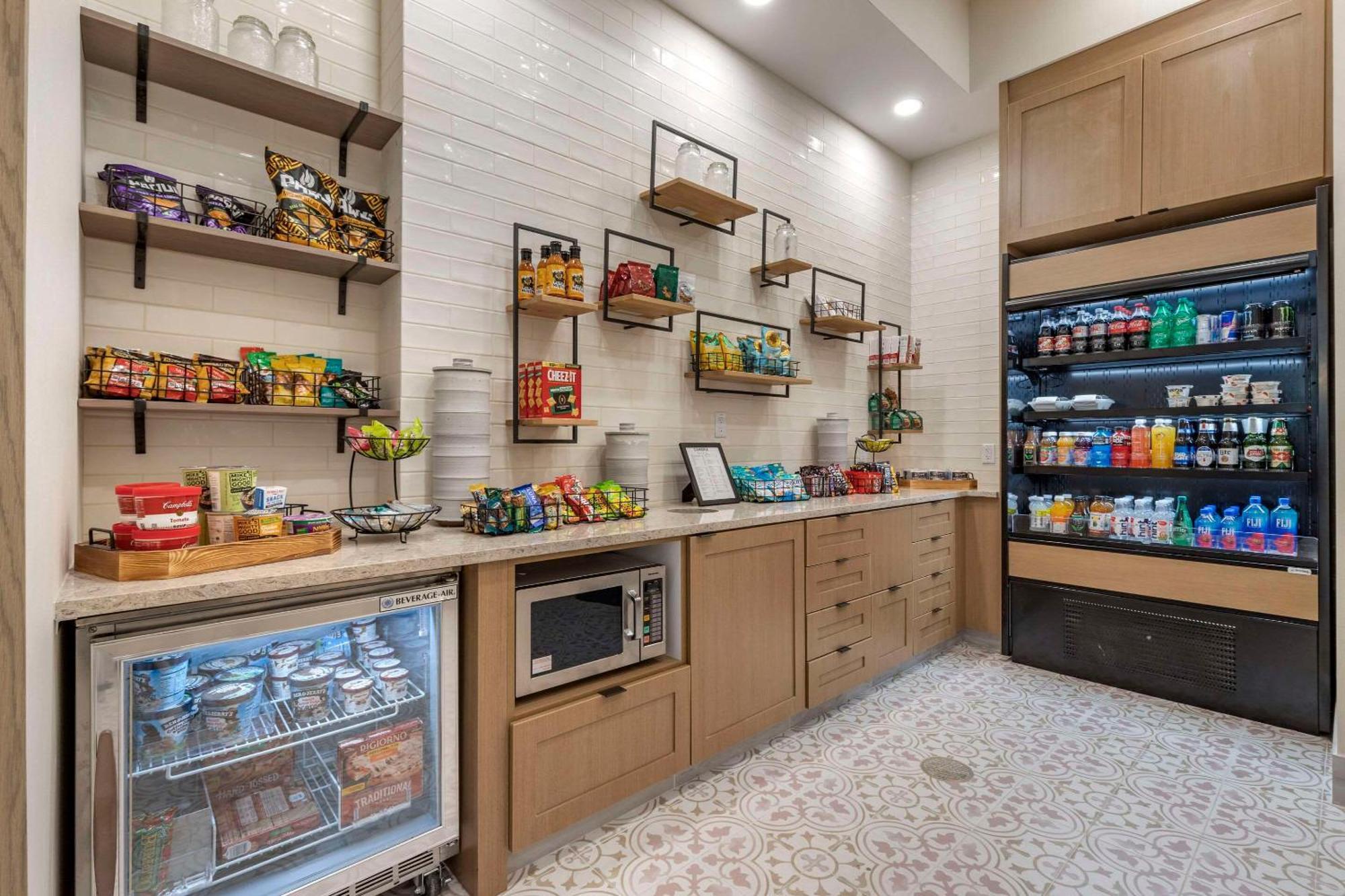 Hotel Cambria Downtown The Vista 3*