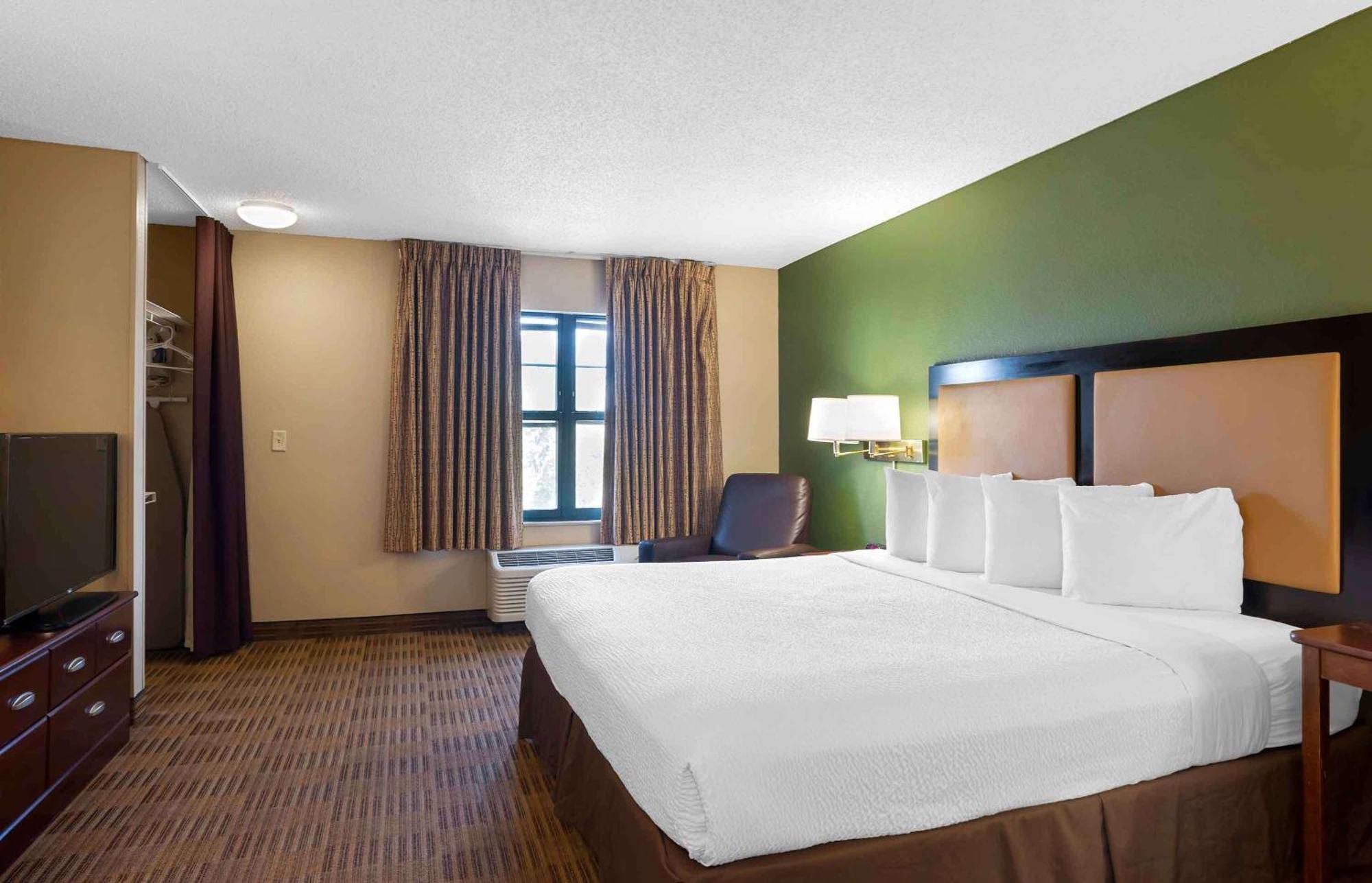 Extended America Select - - Northwest Harbison Hotel