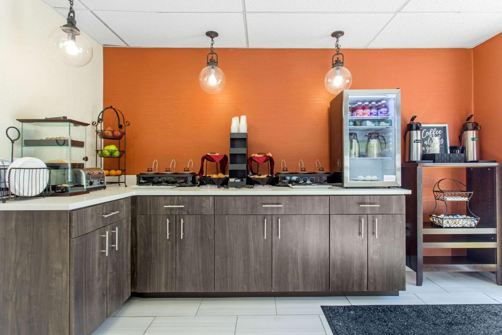 Hotel Gallus Stadium Park Inn, Ascend Collection