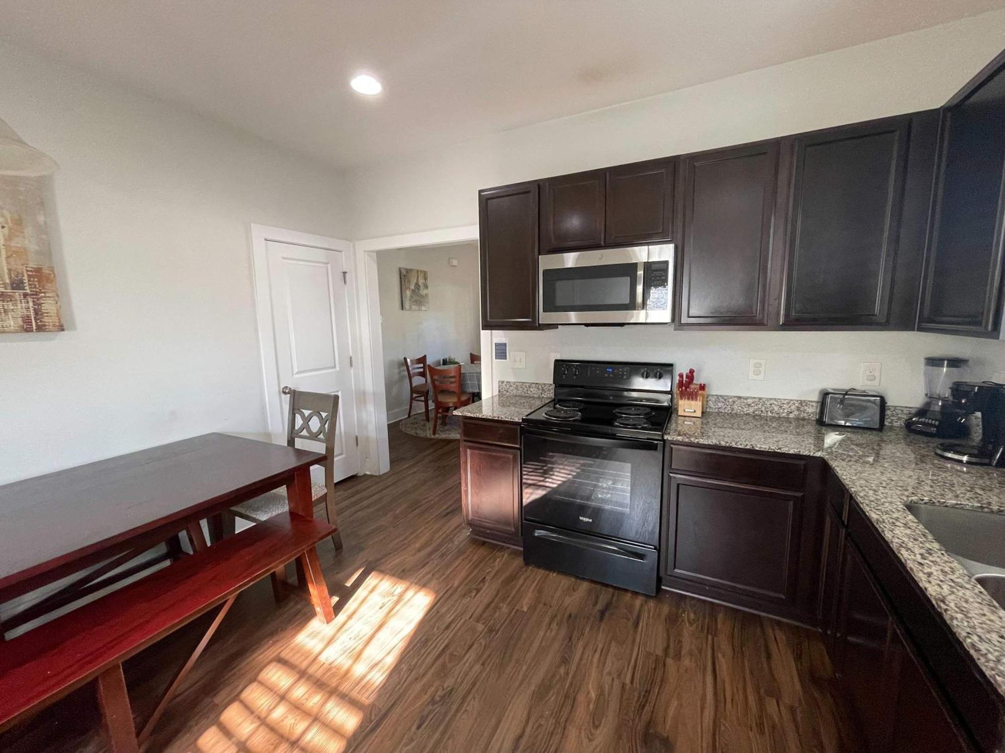 The Capital New Near Usc & Bases Holiday home