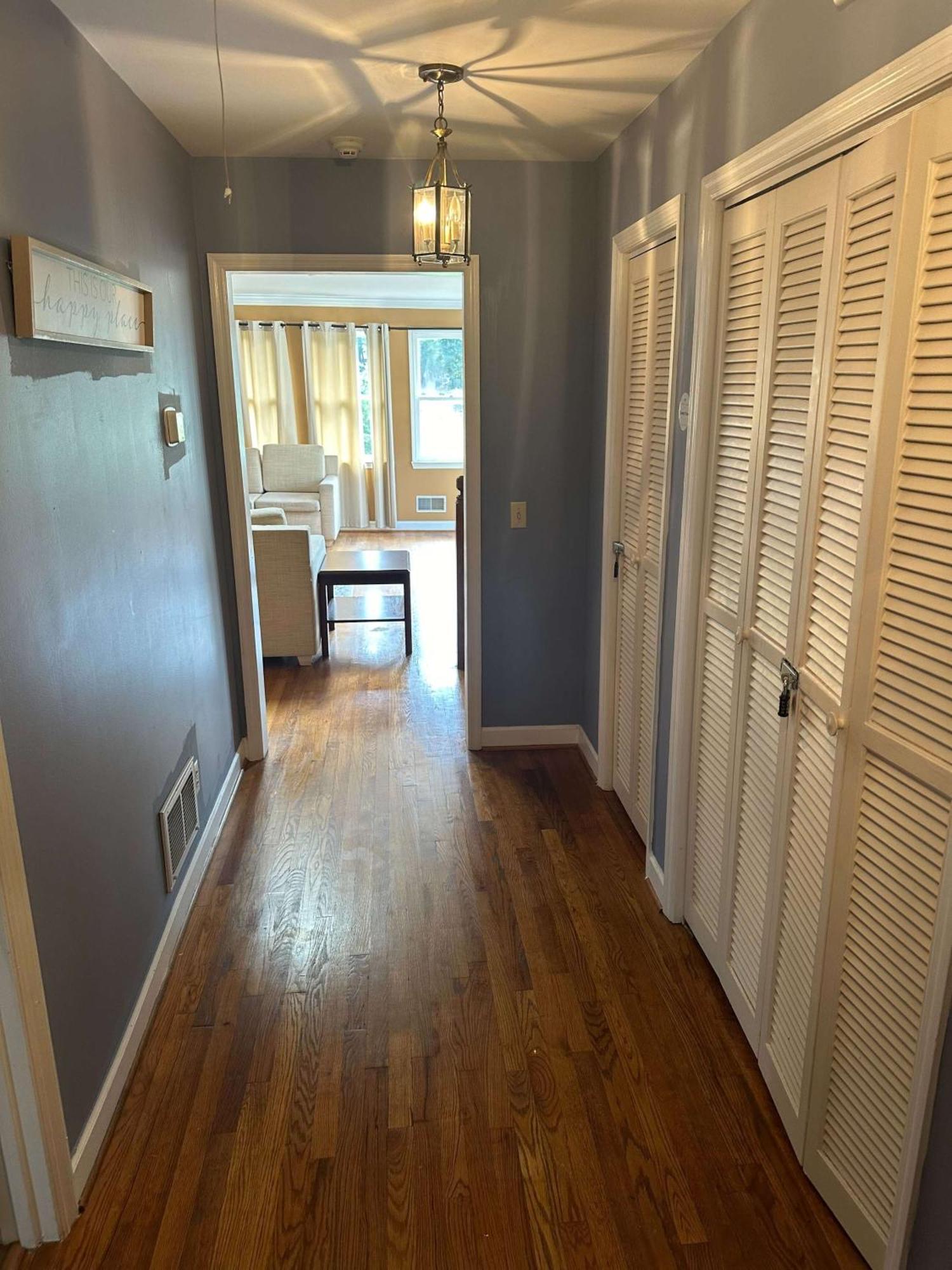 Holiday home Sweet Retreat-- Mins To