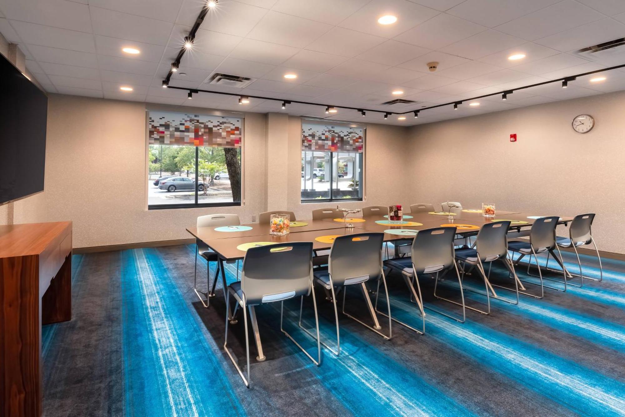 Aloft Harbison Hotel