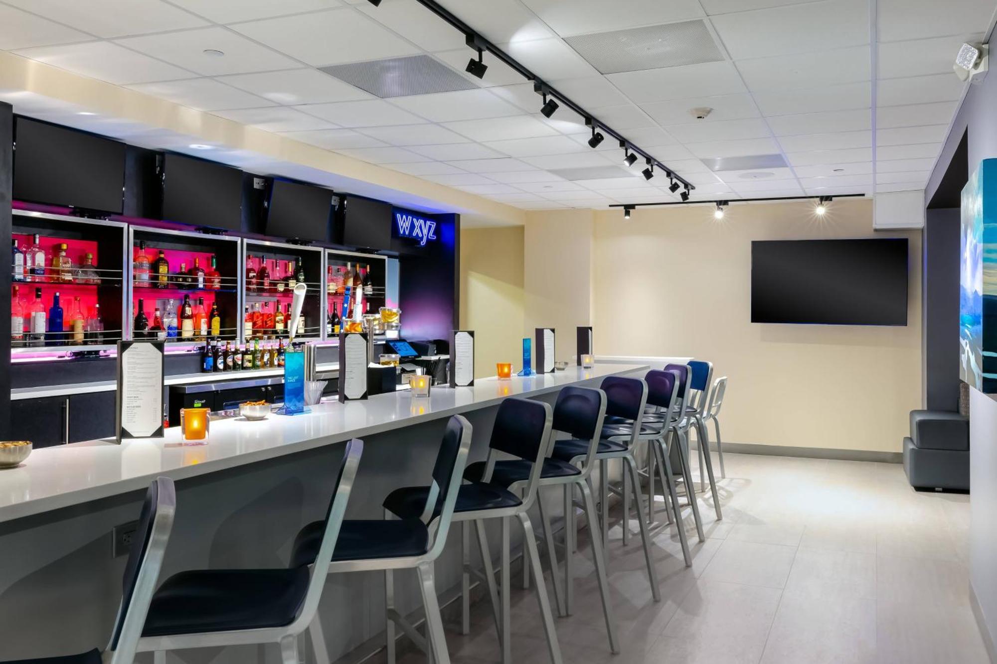 Aloft Harbison 3*