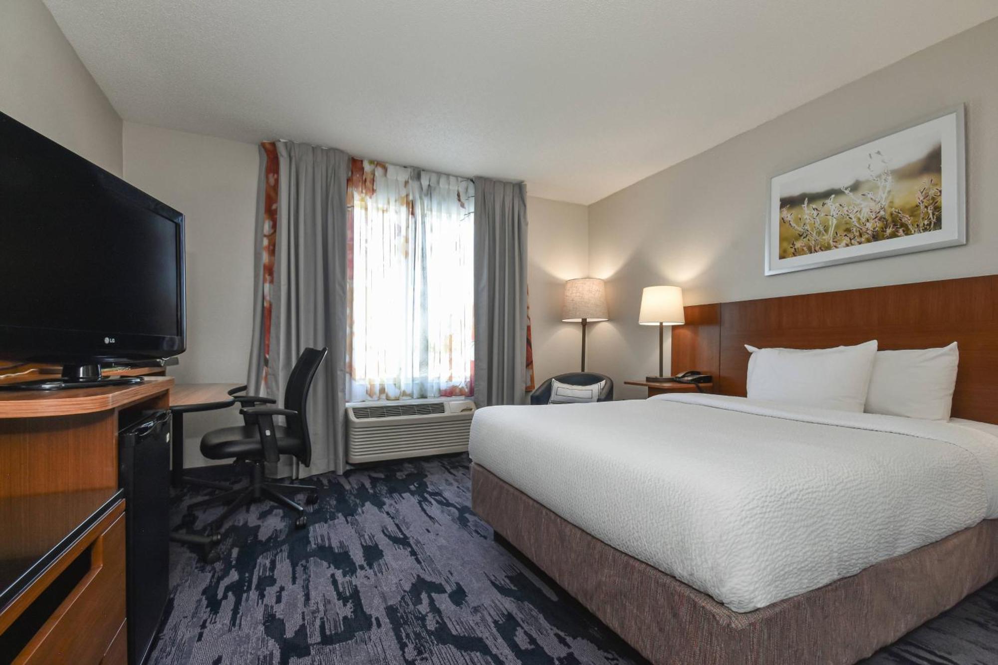 Fairfield By Marriott & Harbison 3* Columbia
