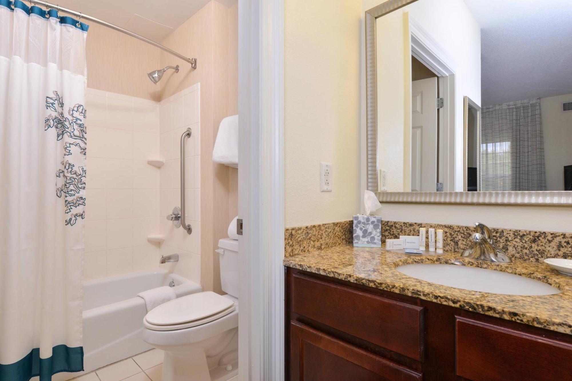Northeast/fort Jackson Area Hotel 3*