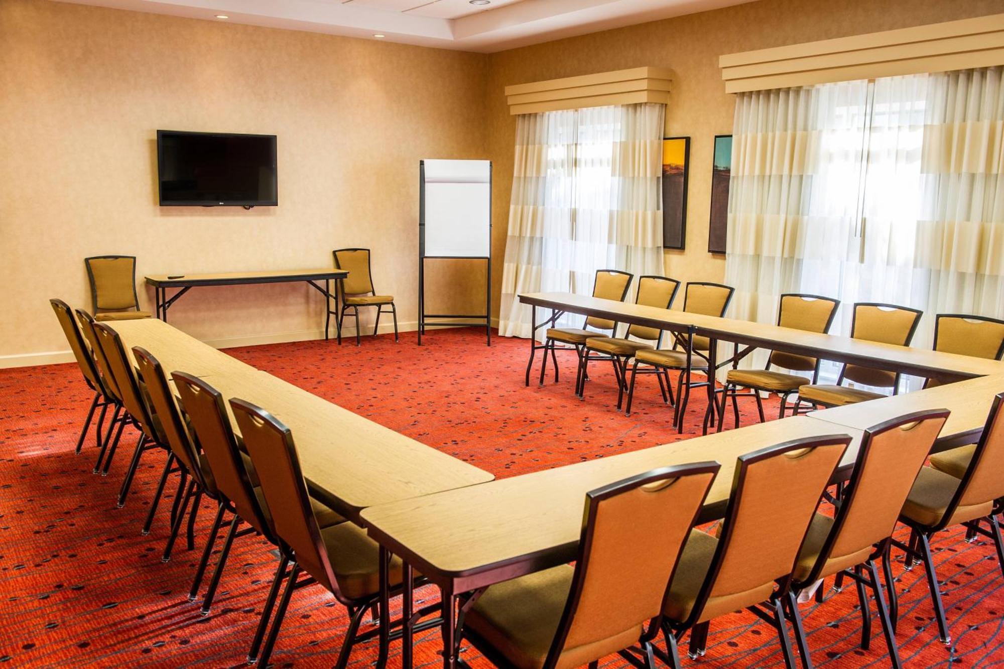 By Marriott Northwest/harbison Hotel Columbia