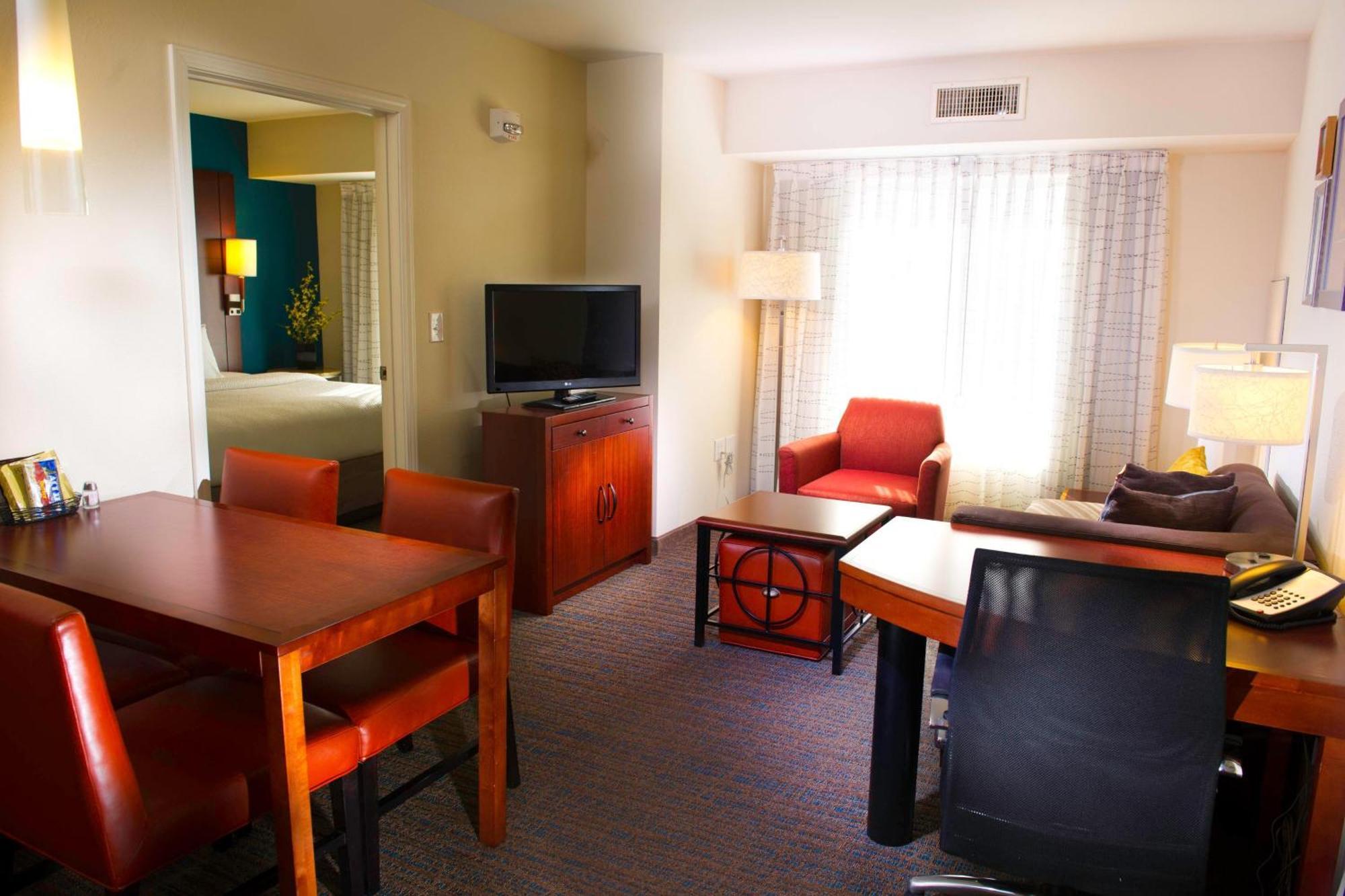 Hotel By Marriott Northwest/harbison