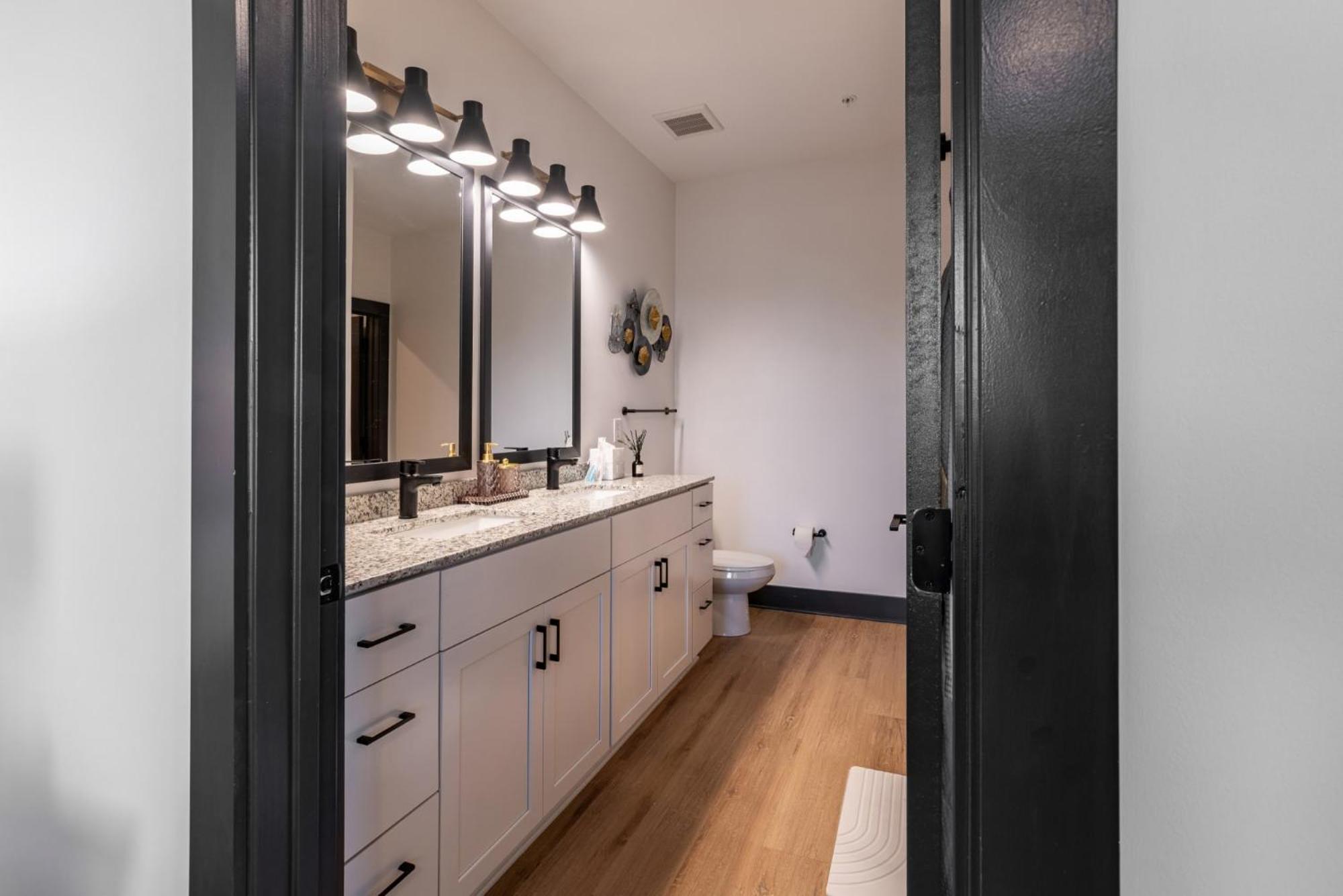 Step Into Style And Convenience Bennet Living Awaits Columbia