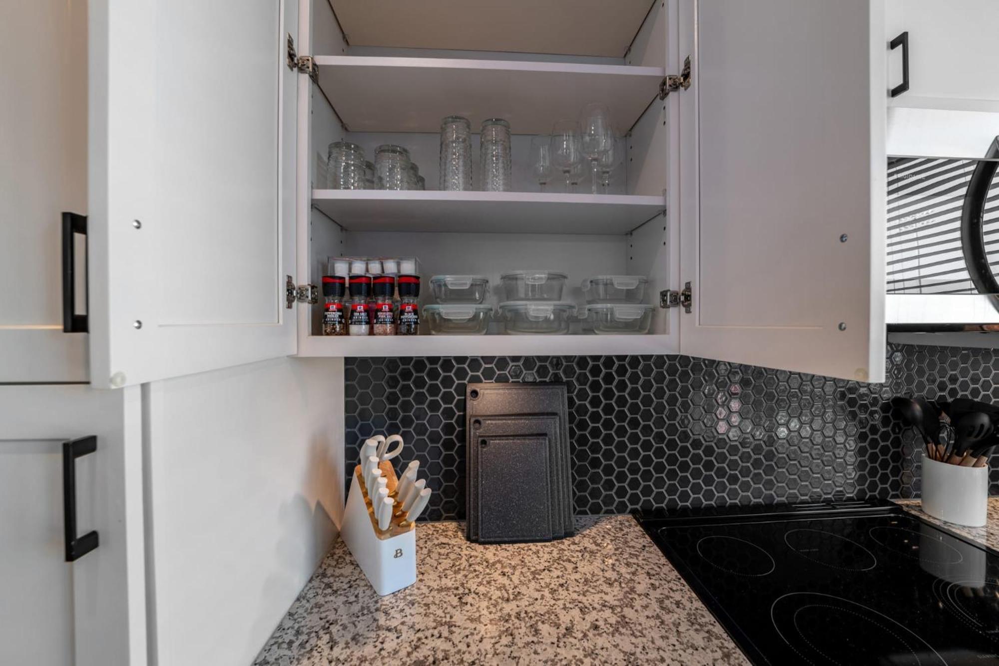 Step Into Style And Convenience Bennet Living Awaits Apartment Columbia
