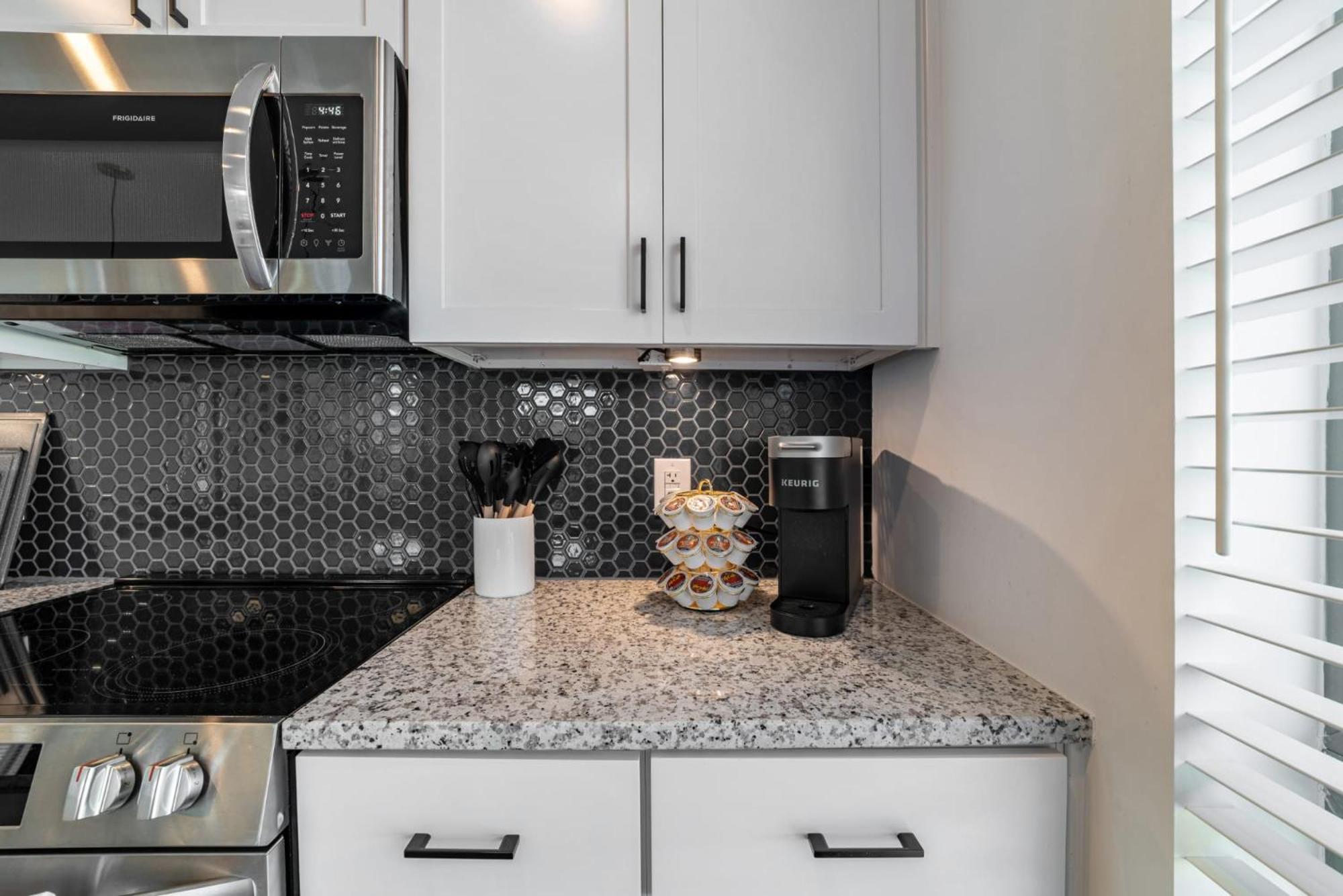 Step Into Style And Convenience Bennet Living Awaits * Columbia