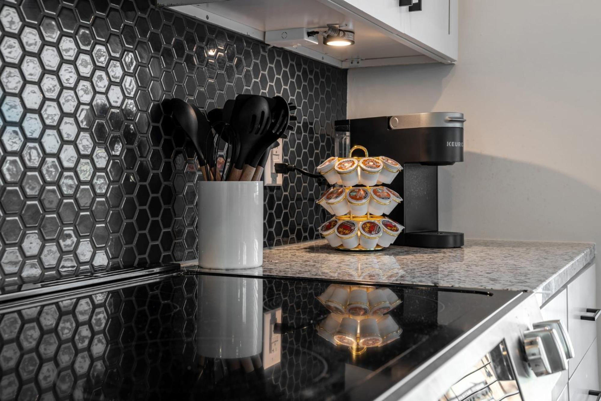 Apartment Step Into Style And Convenience Bennet Living Awaits *