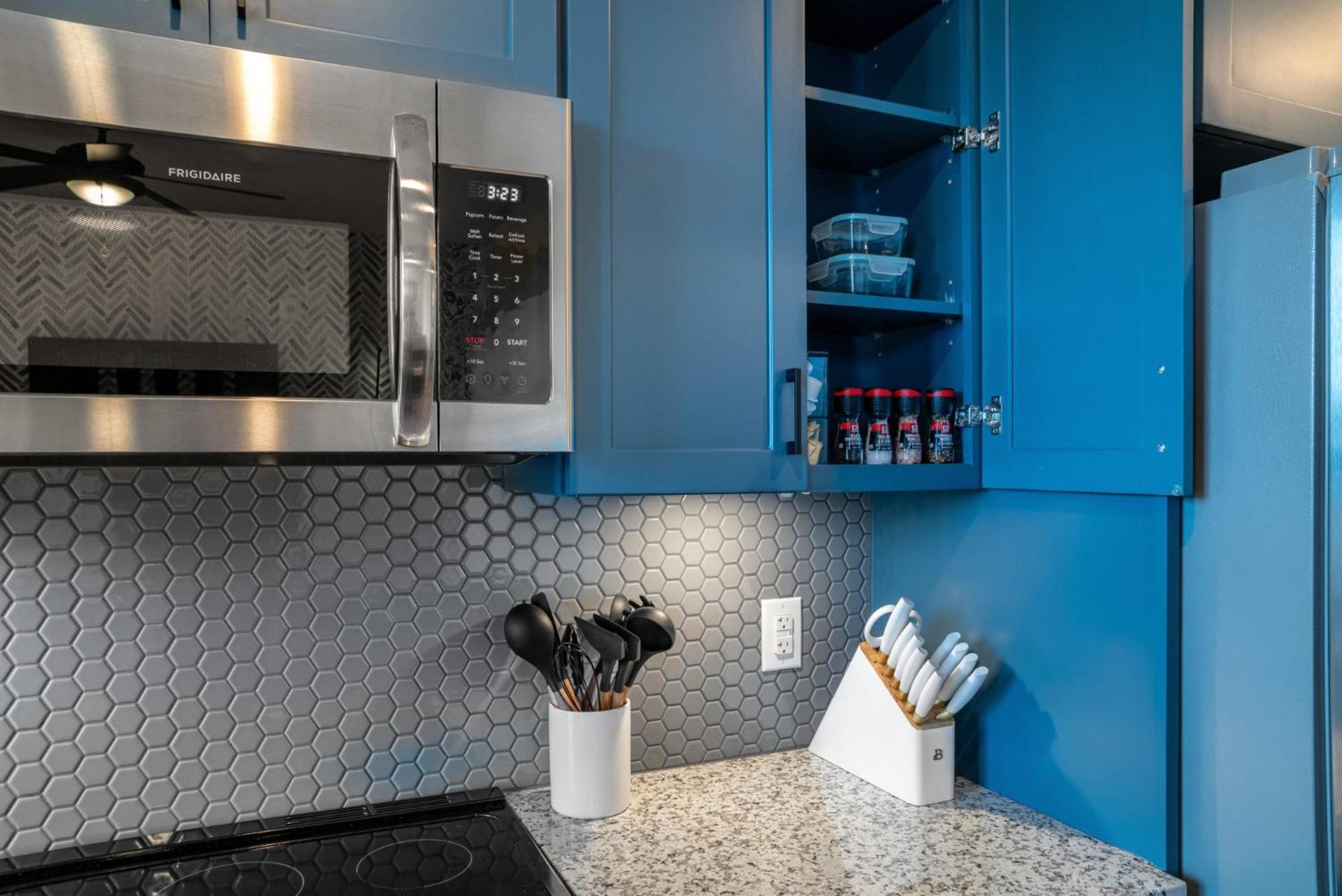Apartment Step Into Style And Convenience Bennet Living Awaits
