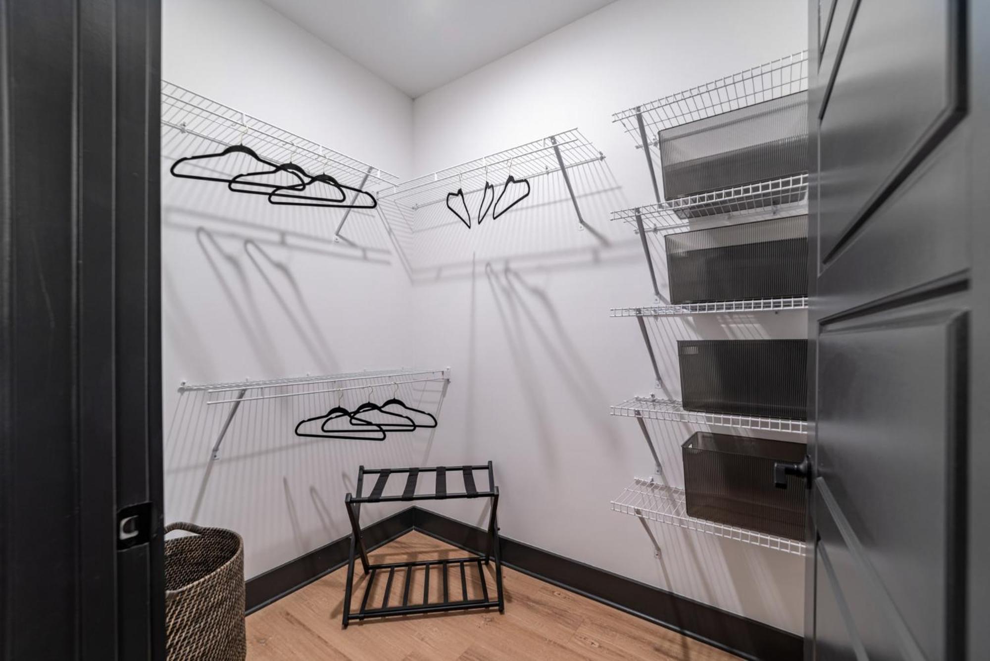 Apartment Step Into Style And Convenience Bennet Living Awaits *