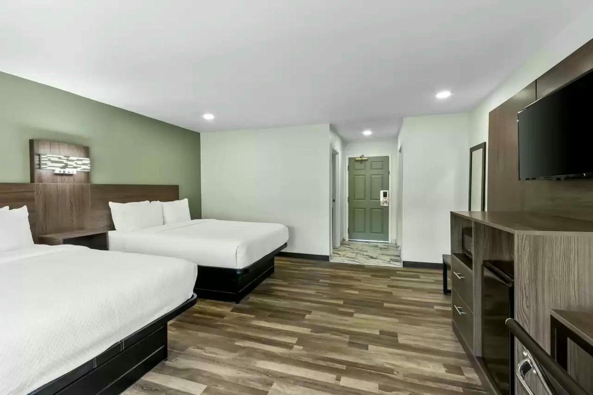 Hotel Quality & Harbison