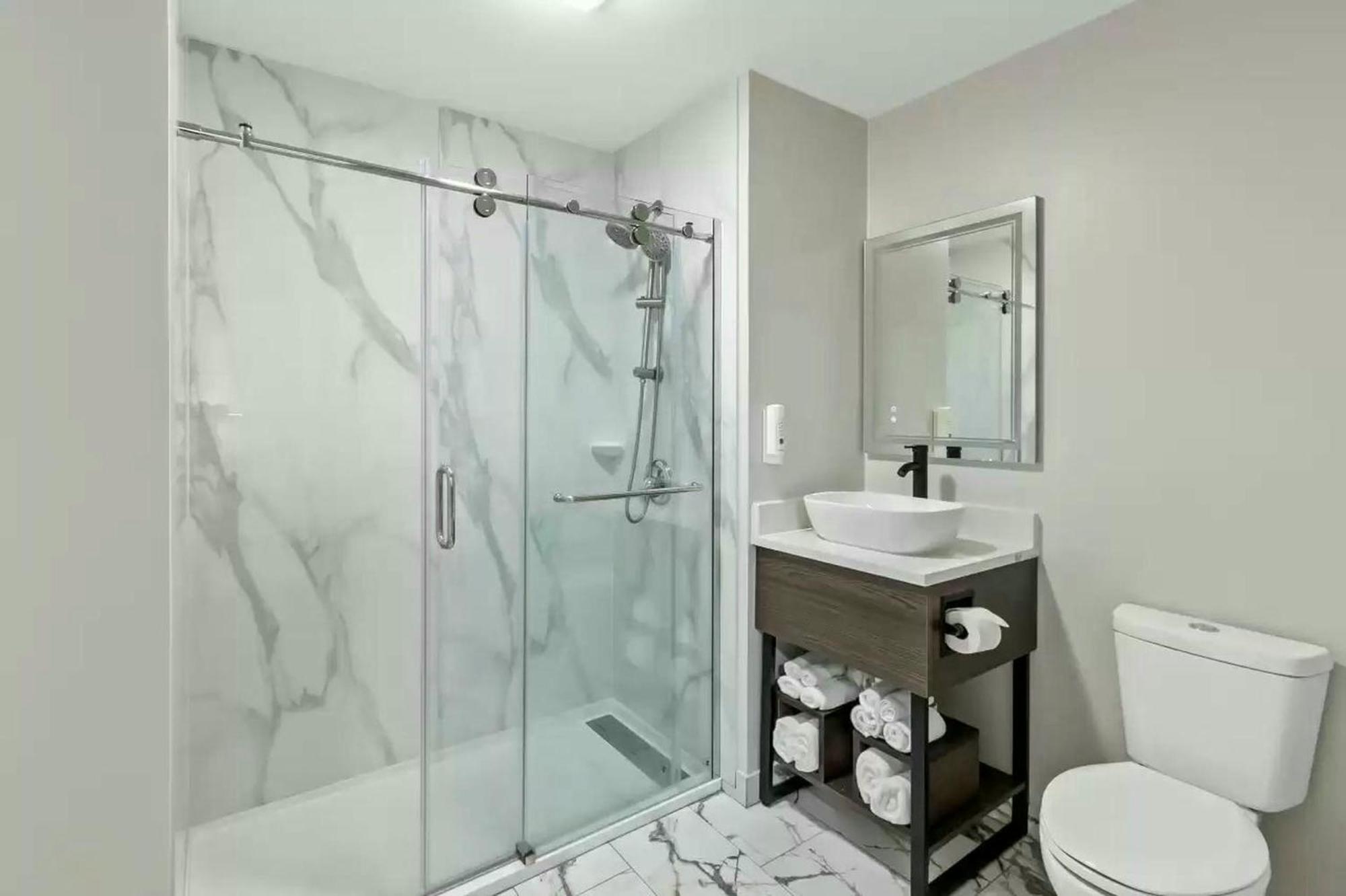 Quality & Harbison Hotel 4*