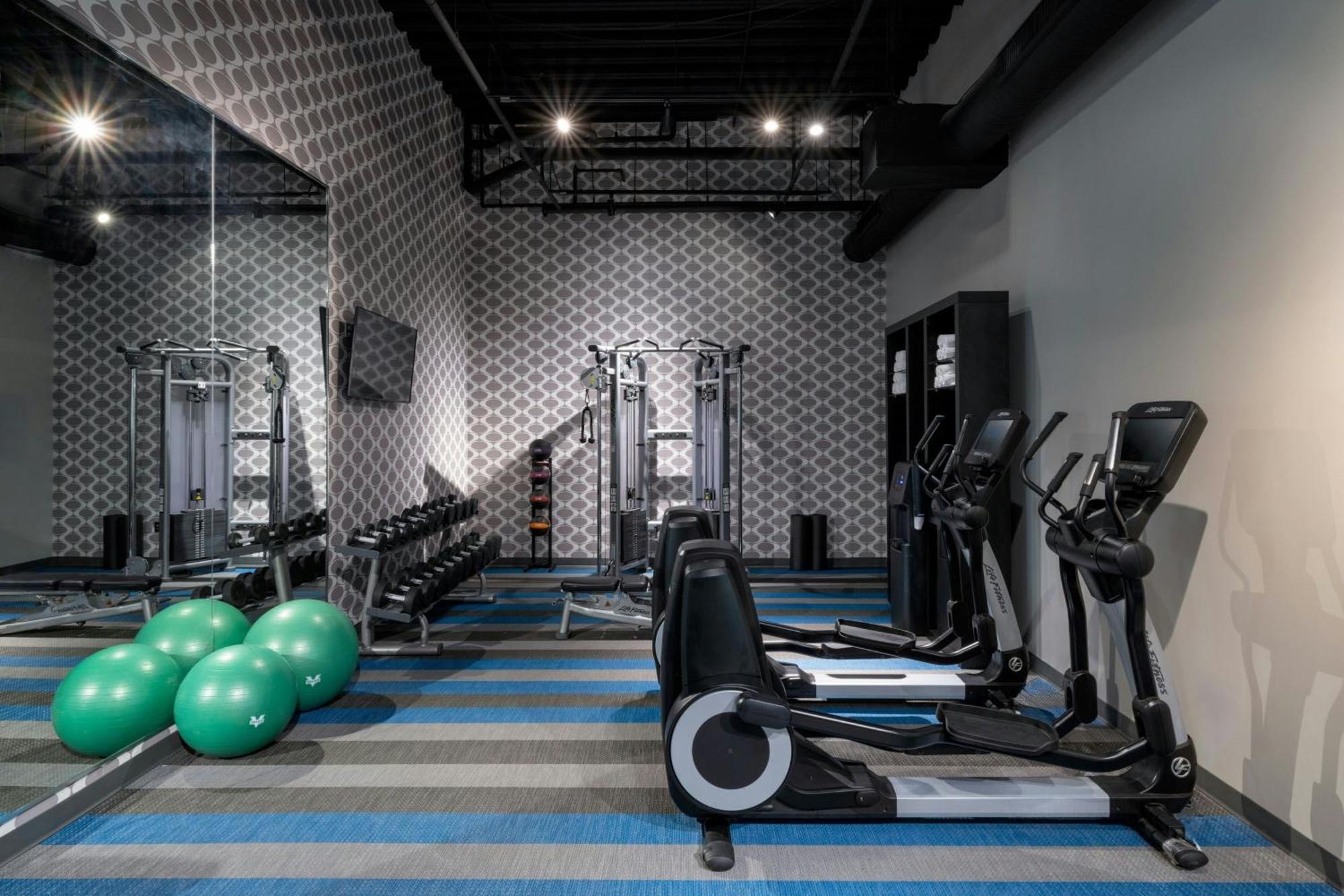 Aloft Downtown Hotel