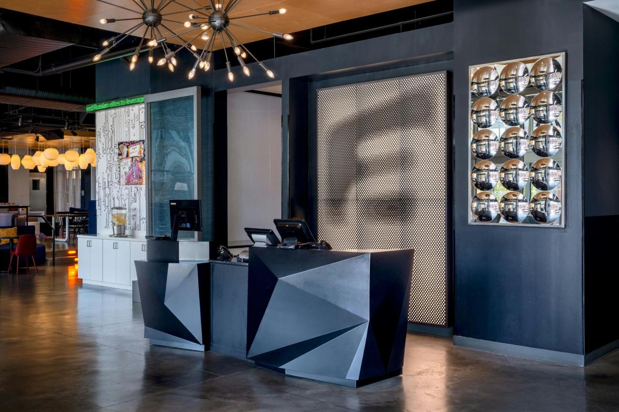 Aloft Downtown Hotel Columbia
