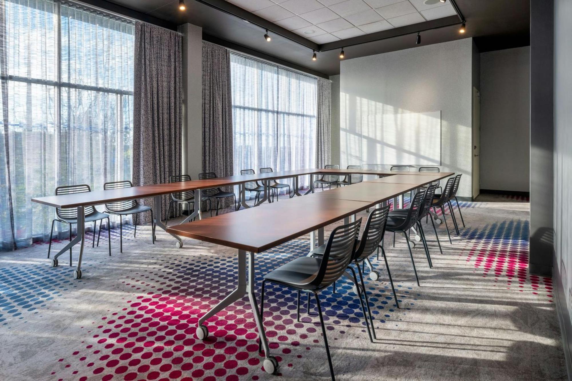 Aloft Downtown Columbia