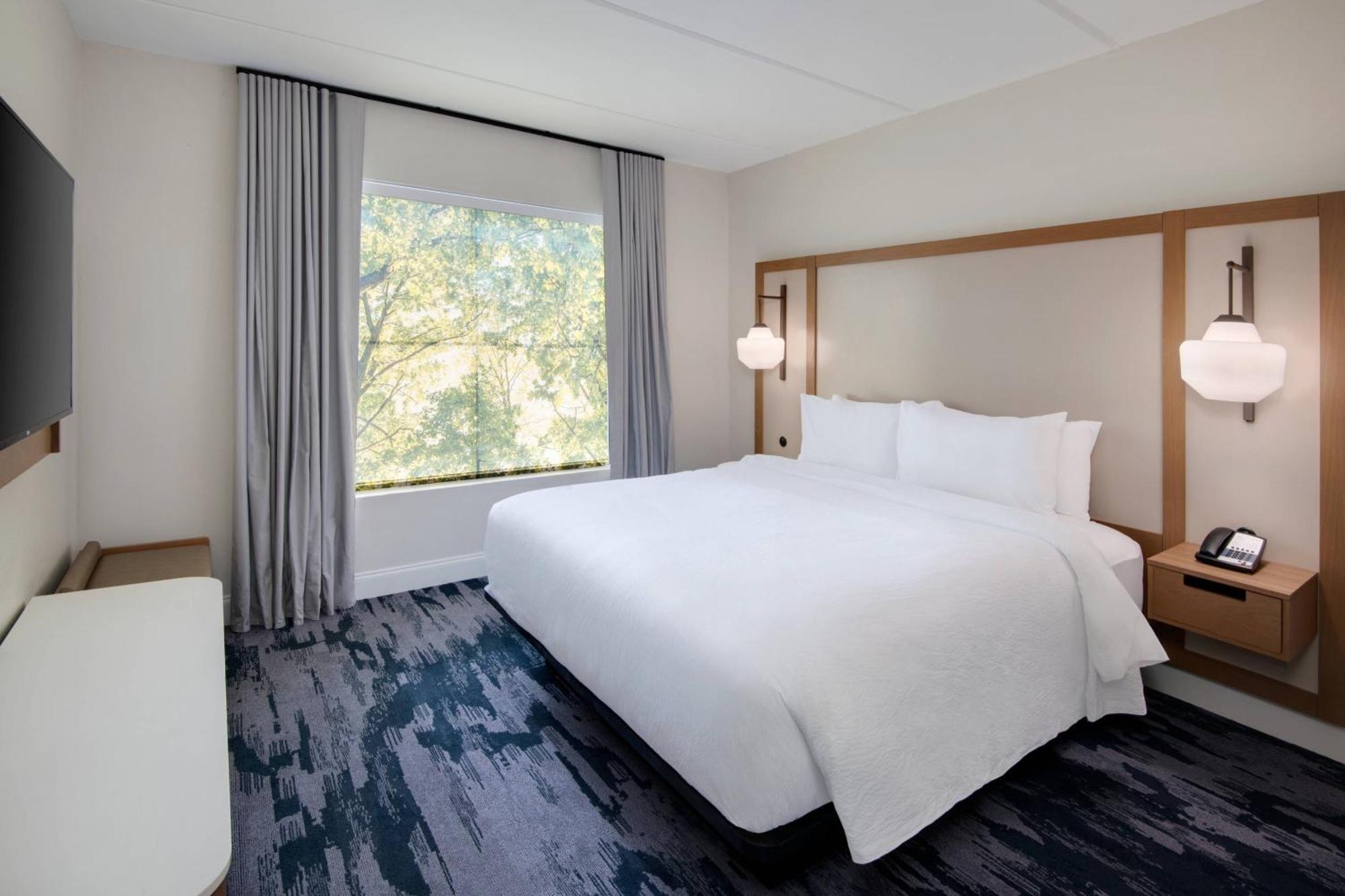 Hotel Fairfield & Downtown