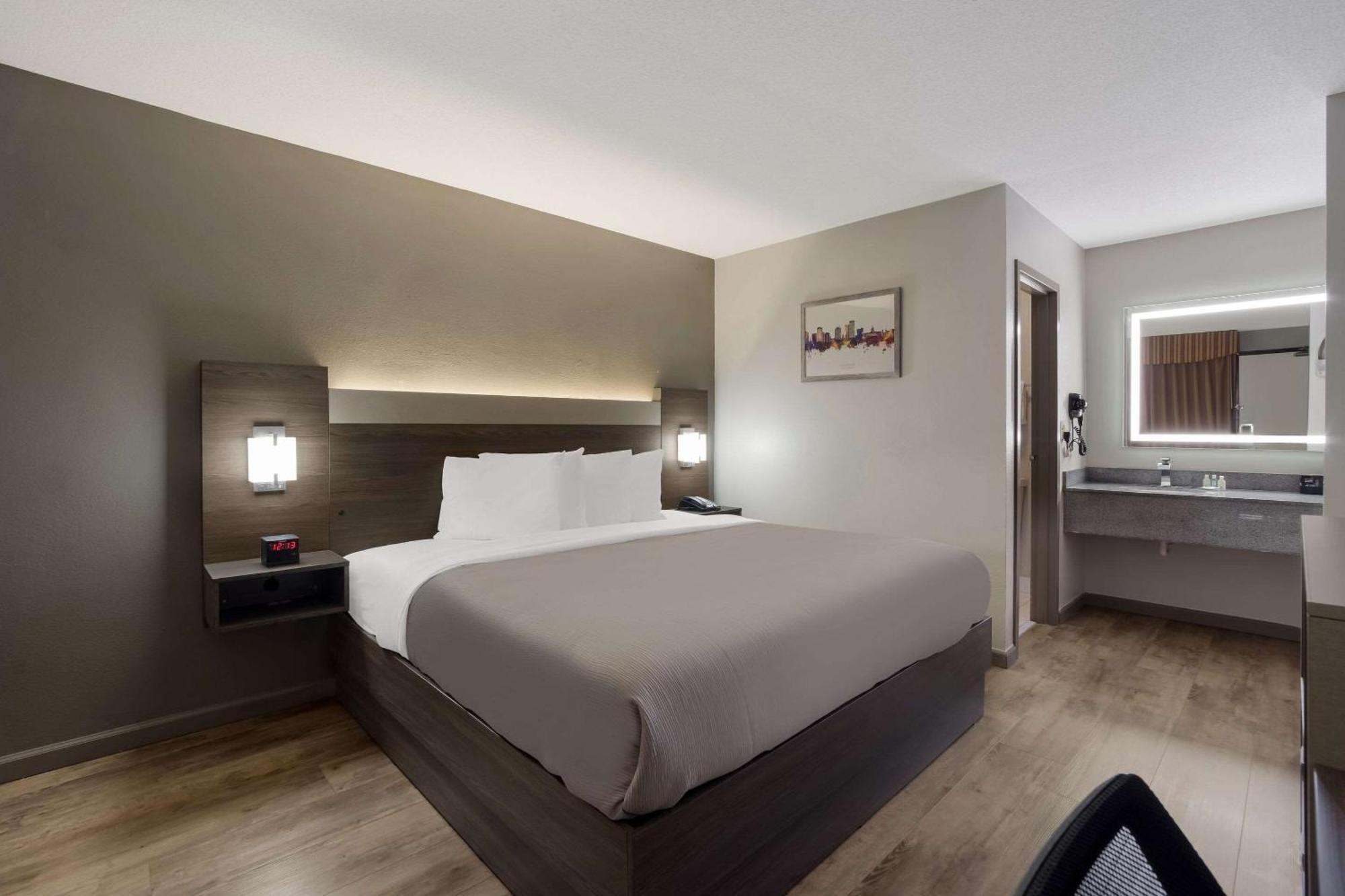 Inn Quality Jackson 3*