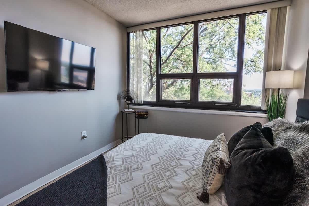 Modern Closest To The Of Sc Apartment